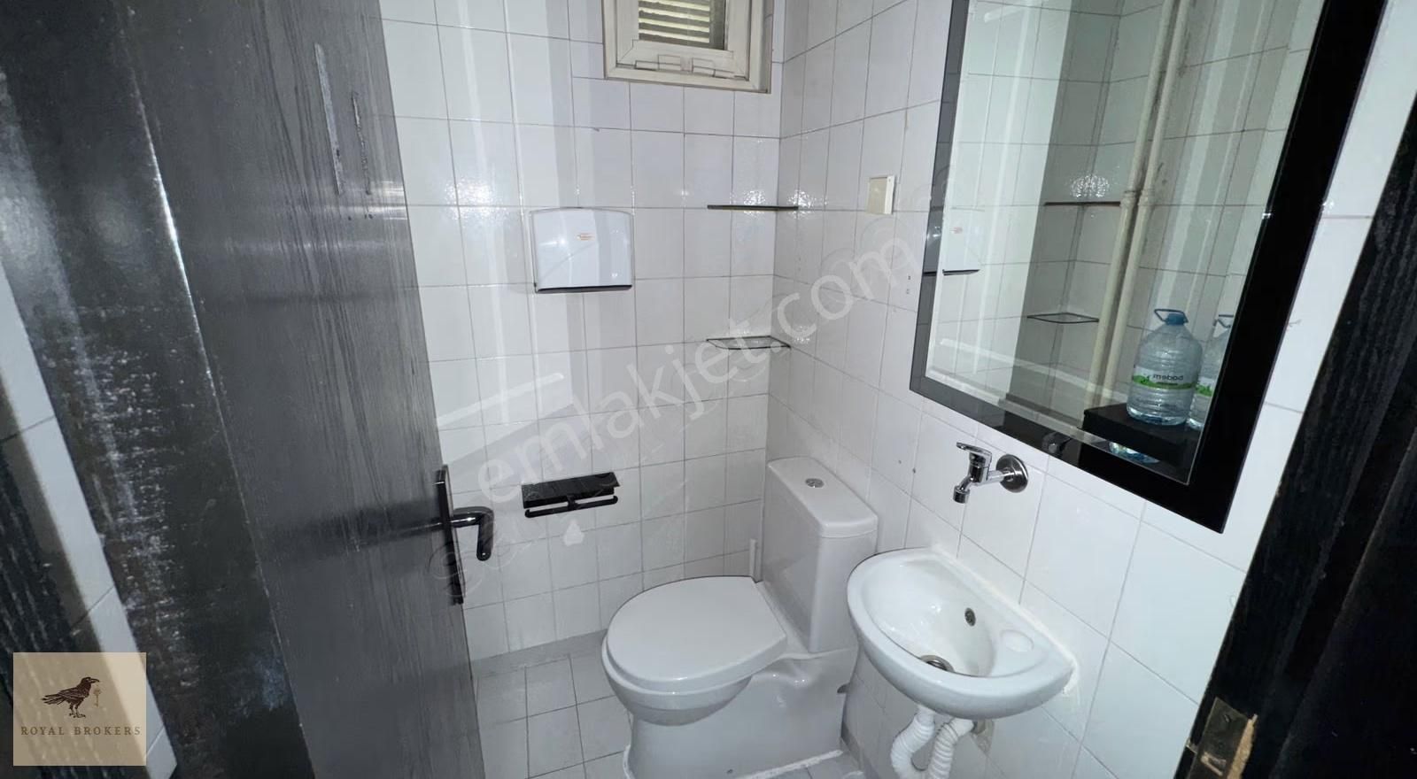 Kiralık, Tunalı Hilmi Cad. Üzerinde Prestijli İş Merkezinde 2+1 - Görsel 19