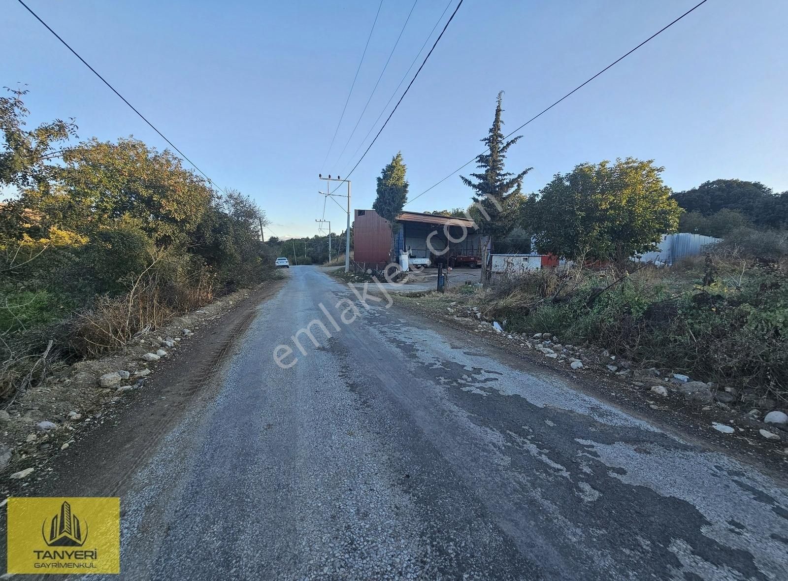 Şehre 10 Km İmara 150 Mt İçinde Kayıtlı Yapı Olan Satılık Tarla - Görsel 7