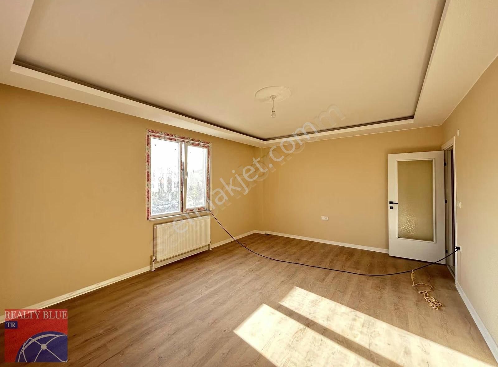 Sultanbeyli Adil Mh. Mükemmel Konumda Teraslı Geniş Boş 2+1 - Görsel 5