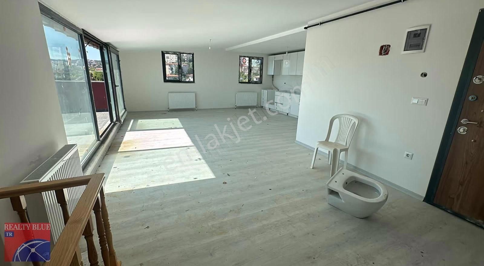 Pendik Çamlık Kiralık Lüx 230 M2 5+2 Dublex Daire