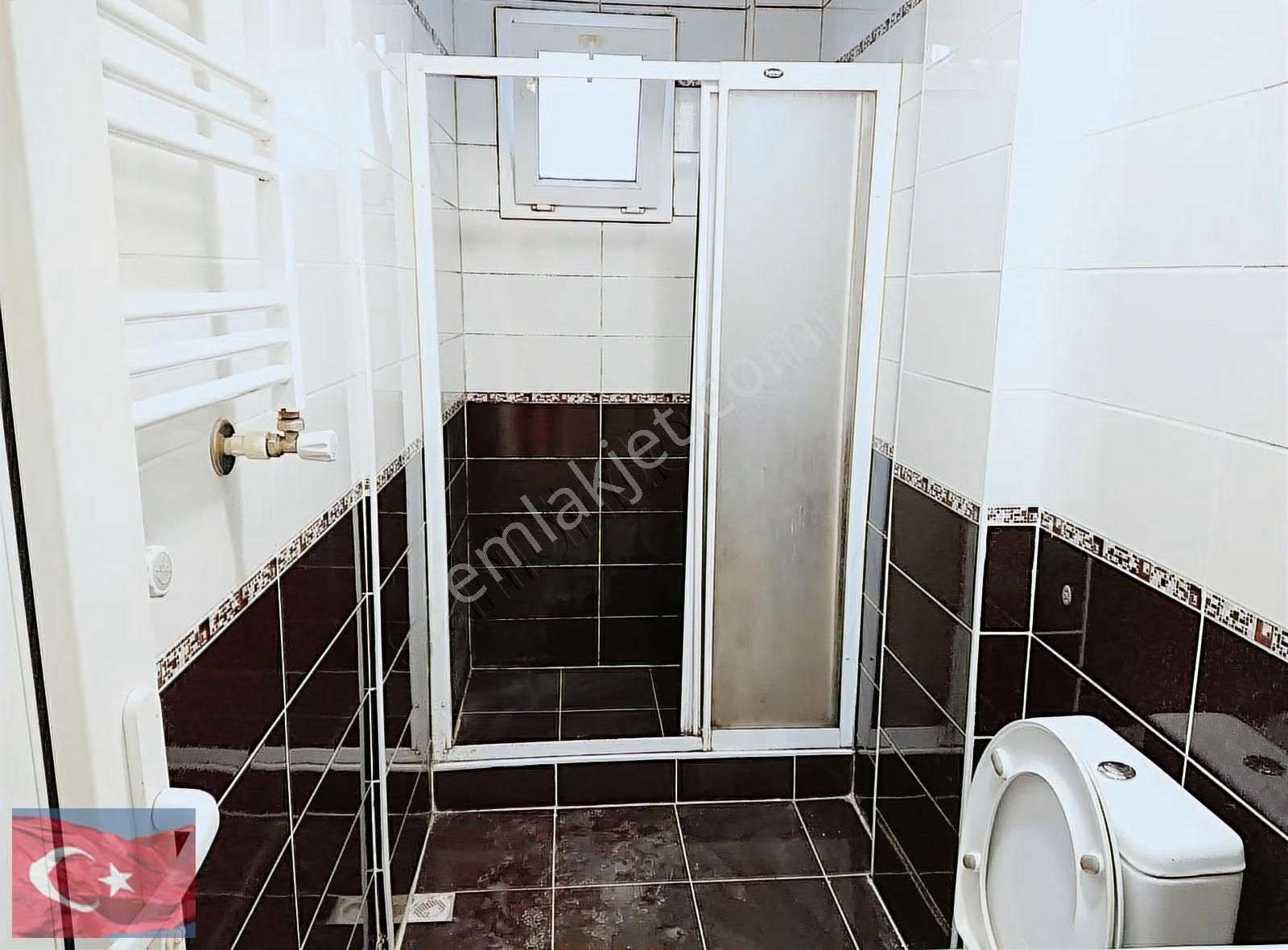 Kocamustafaşa Merkezi Konum Müstakil Bahçeli 90mk 2+1 - Görsel 2