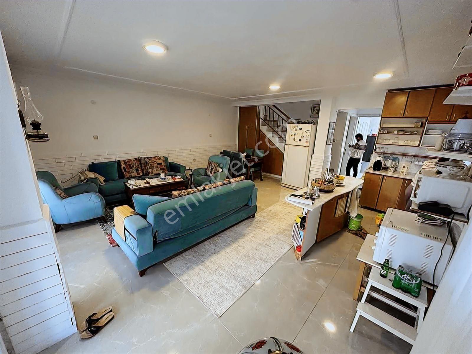 Seferihisar Ürkmez De Denize 50 Metre 6+1 Satılık Eşyalı Villa - Görsel 25