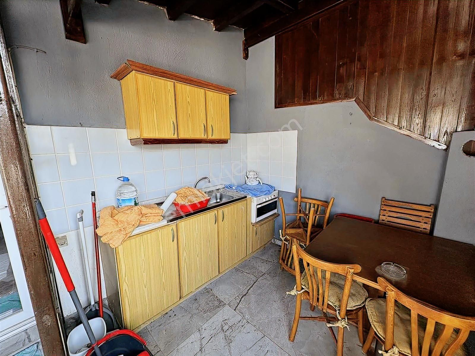 Seferihisar Ürkmez De Denize 50 Metre 6+1 Satılık Eşyalı Villa - Görsel 23