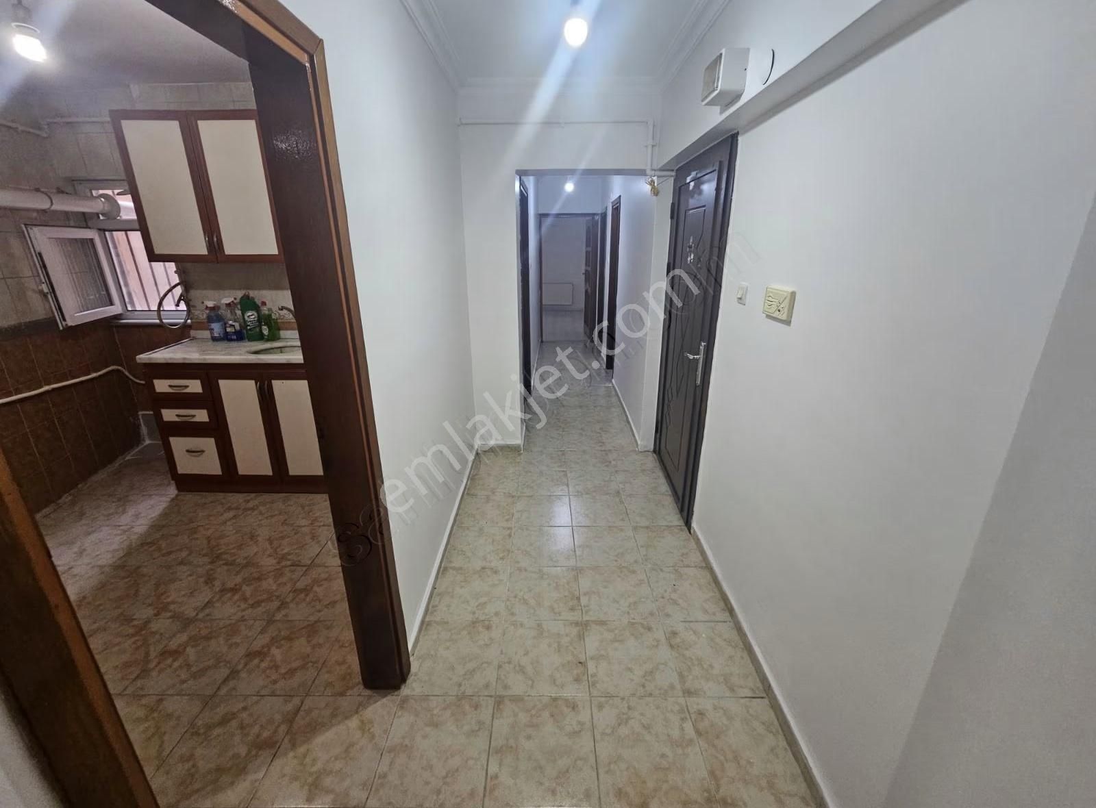 Üsküdar Merkezde 2+1 Teraslı Bahçeli 85m2 Kiracısız Daire - Görsel 8