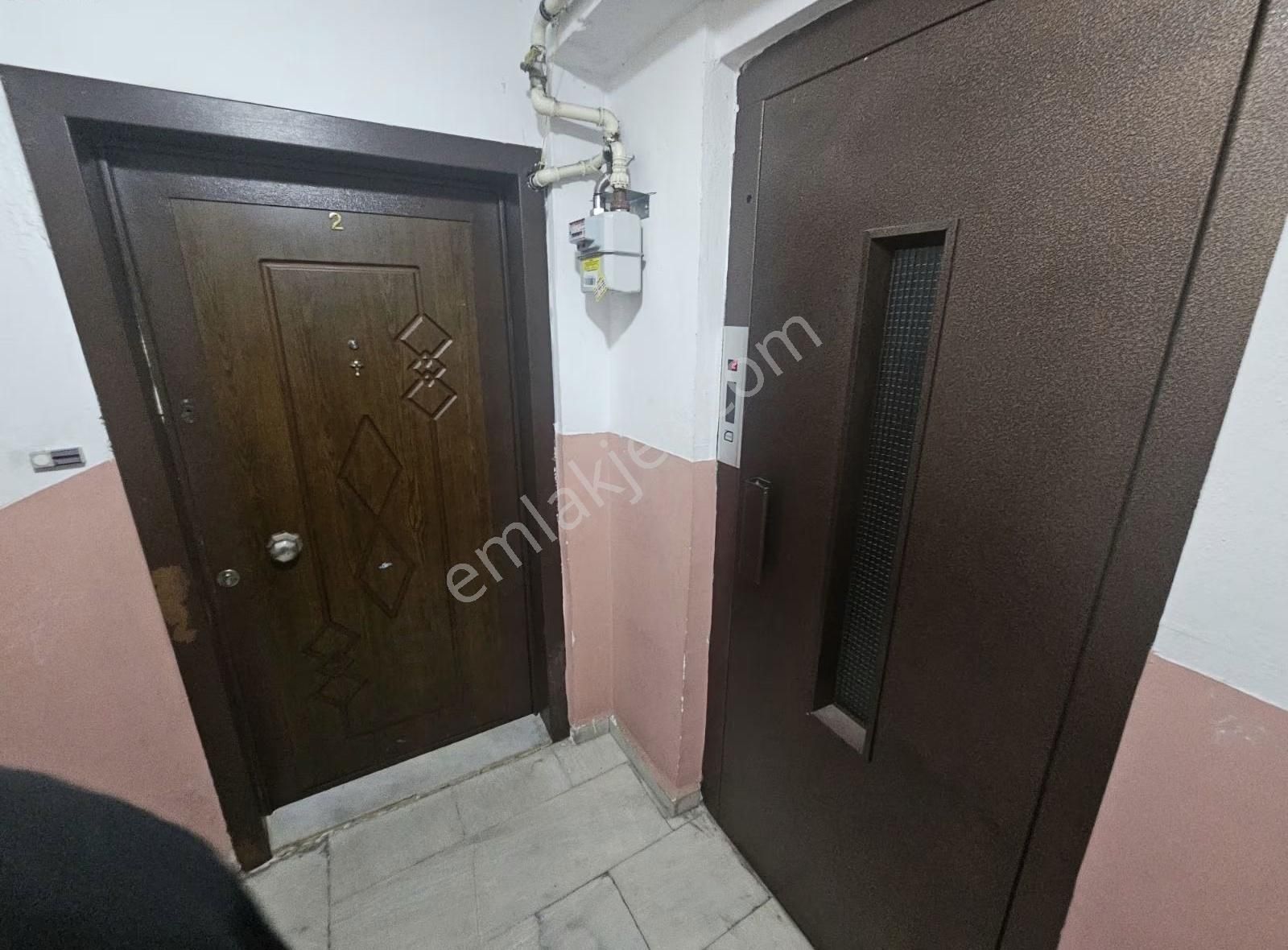 Üsküdar Merkezde 2+1 Teraslı Bahçeli 85m2 Kiracısız Daire - Görsel 5