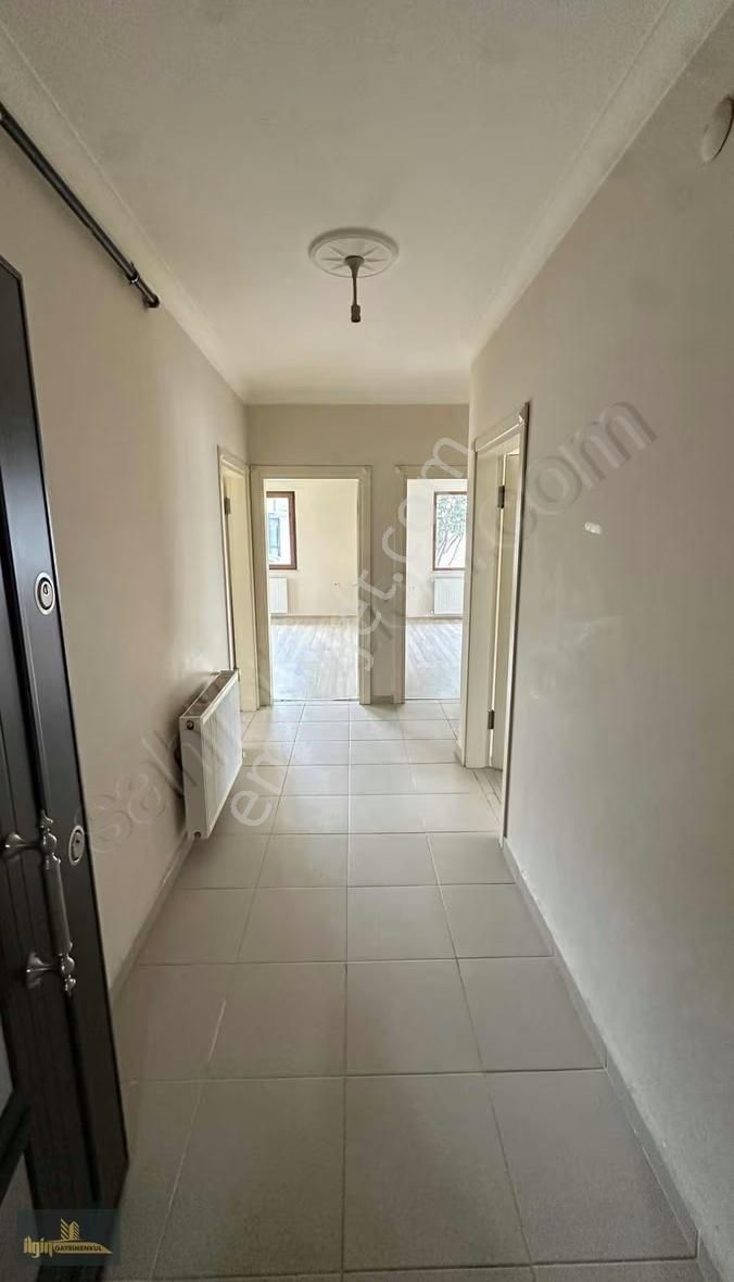 Adnan Menderes Mah'de Kiralık 2+1 Daire - Görsel 2