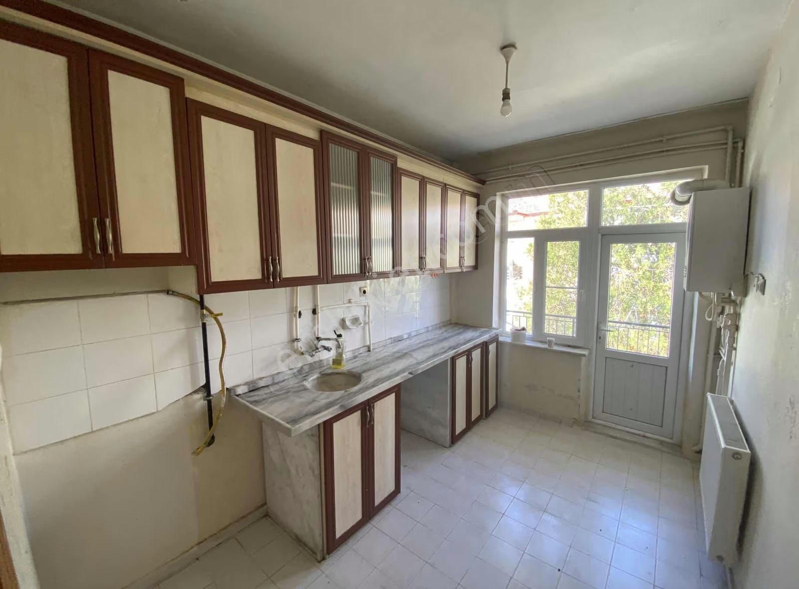 -_parsana Mah 3+1 Abdülhamidhan Cad Yakın Kombili Daire-_ - Görsel 25