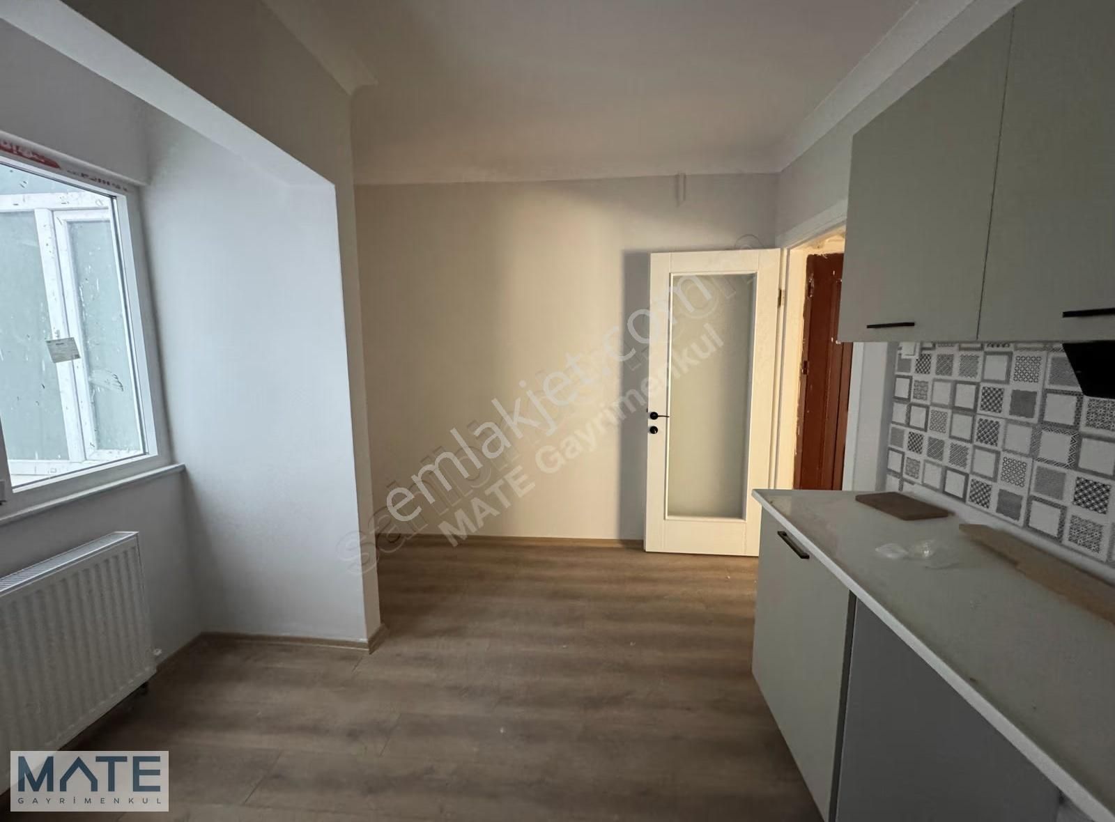 Çarşı Merkezde Doğalgaz Kombili Yeni Tadilatlı 2+1 Satılık Daire - Görsel 13