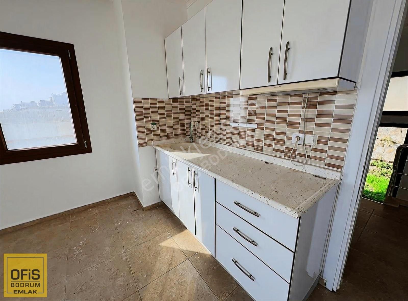 Bodrum Akyarlar Satılık Deniz Manzaralı, Bahçeli Üst Kat 2+1 - Görsel 7