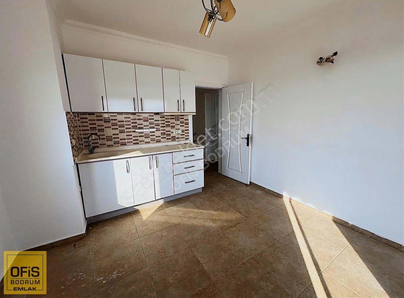 Bodrum Akyarlar Satılık Deniz Manzaralı, Bahçeli Üst Kat 2+1 - Görsel 14