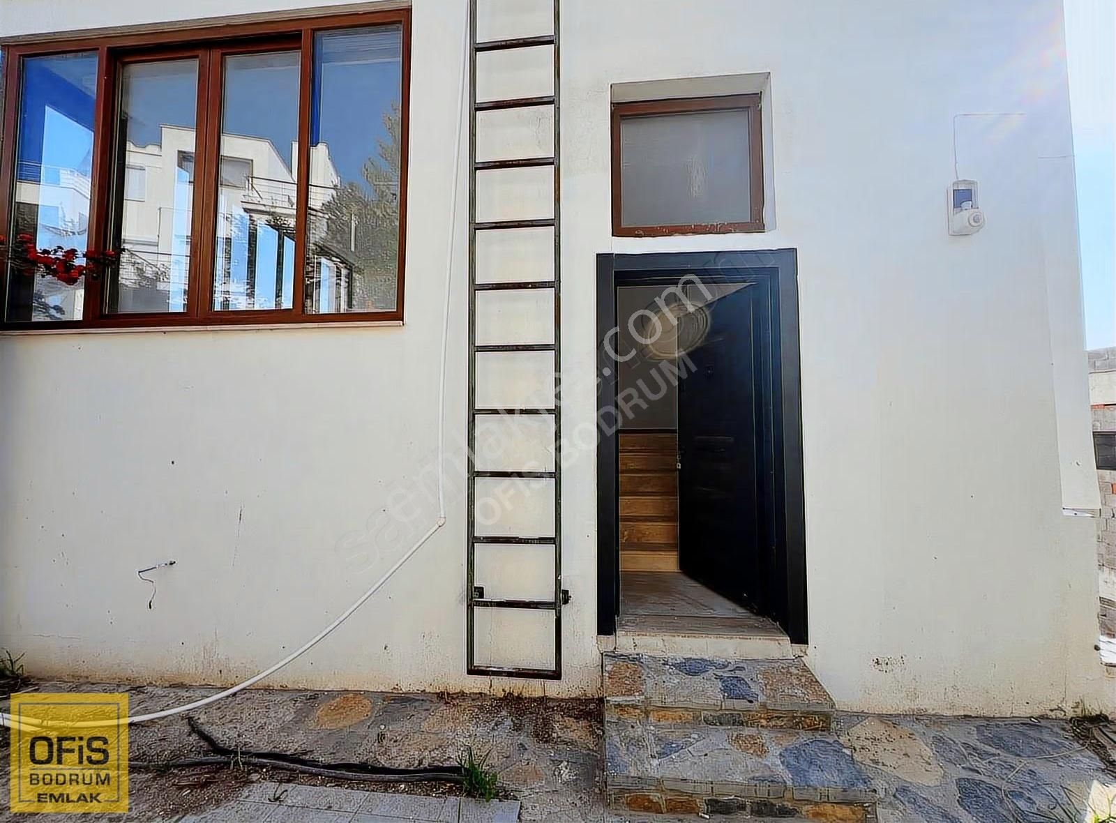 Bodrum Akyarlar Satılık Deniz Manzaralı, Bahçeli Üst Kat 2+1 - Görsel 22