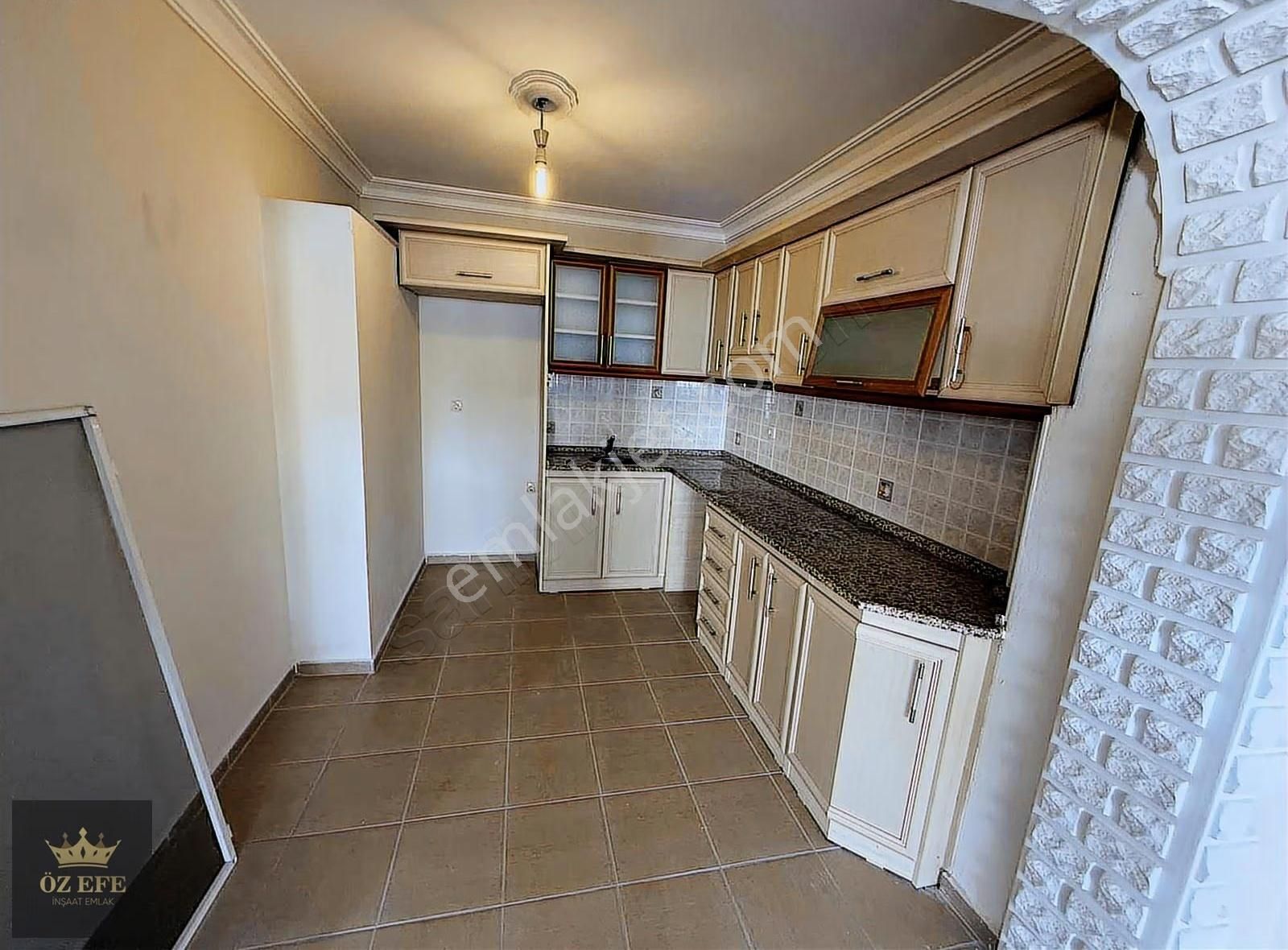 Küçükkuyu Sahilde Kiralık 3+1 Daire - Görsel 32