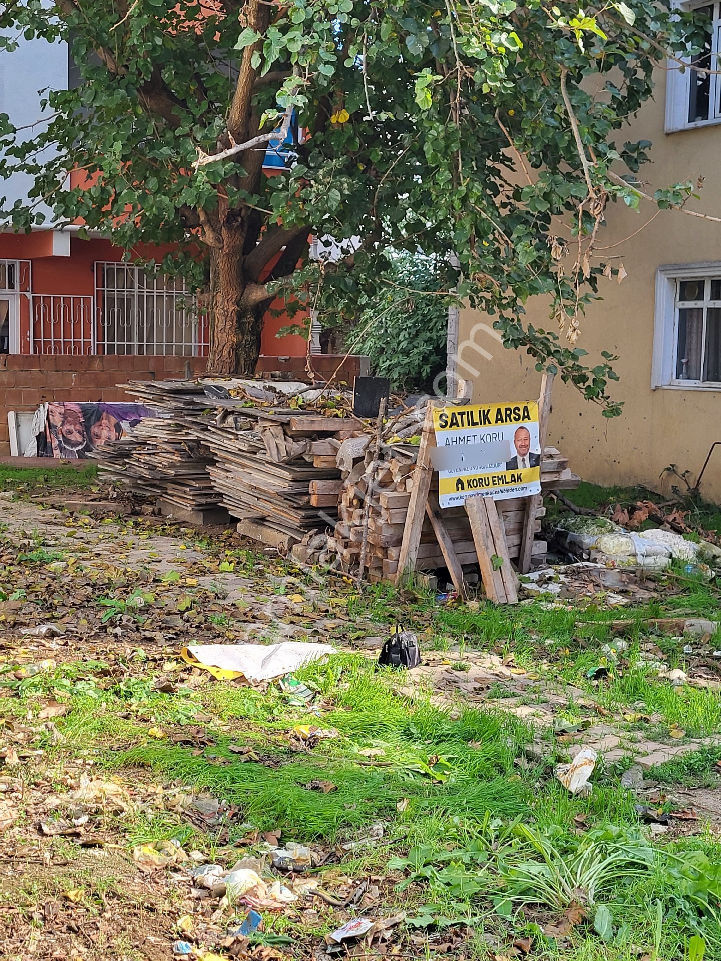 Koru Emlak'tan:4 Dairelik Fırsat Arsa Satılıktır 169m2