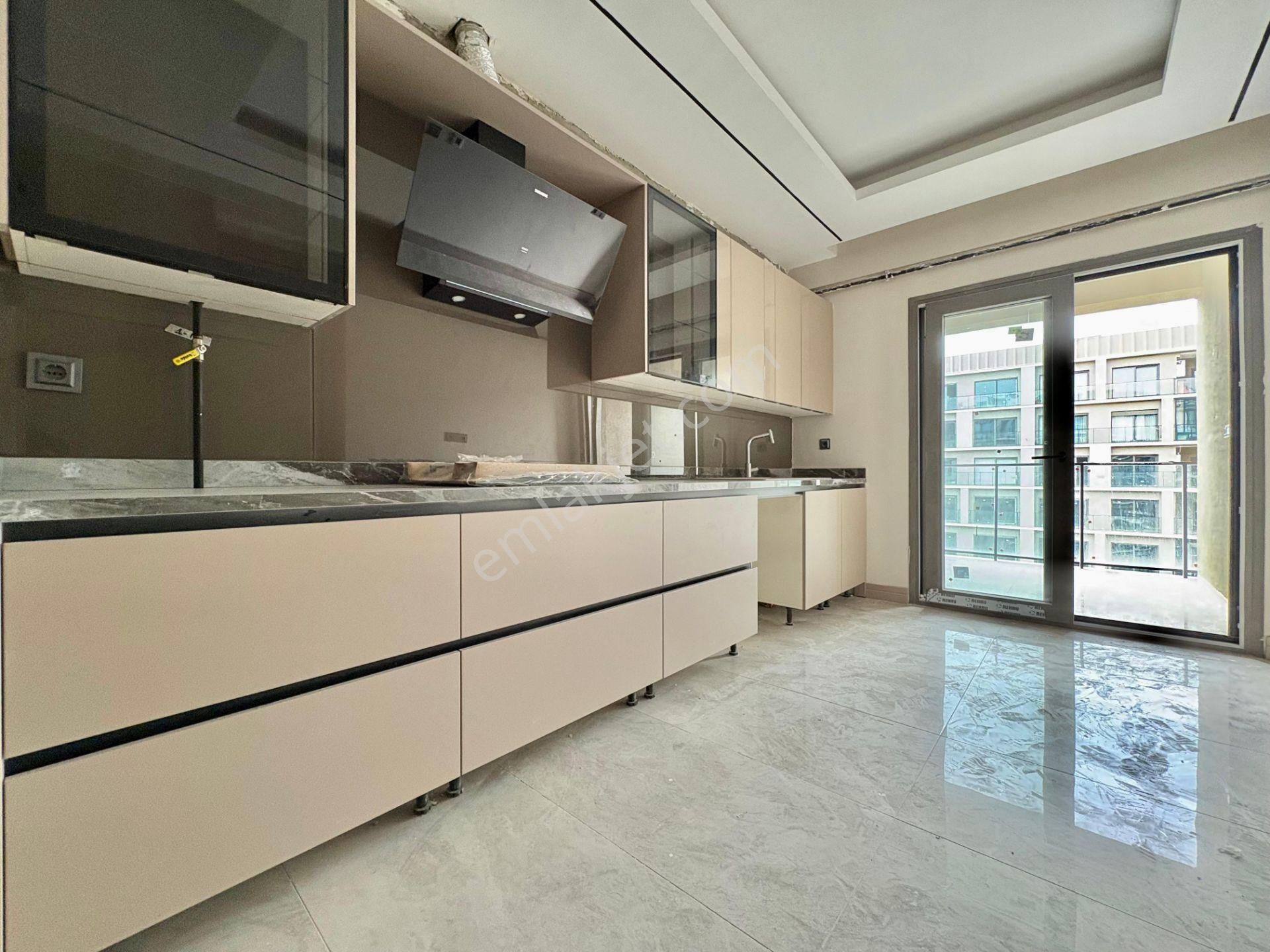 Gazze Caddesi Point Meram'da Ebeveyn Banyolu 3+1 Arakat Daire - Görsel 9