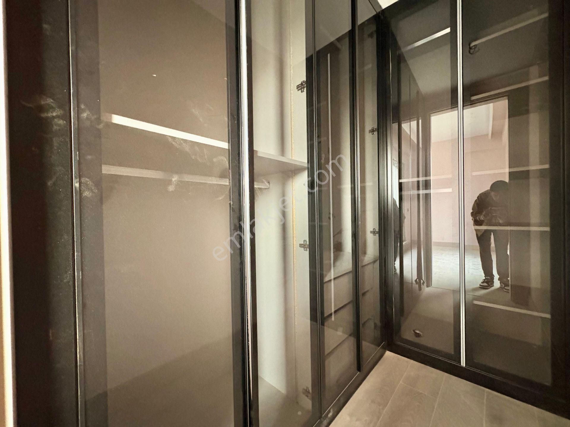 Gazze Caddesi Point Meram'da Ebeveyn Banyolu 3+1 Arakat Daire - Görsel 22