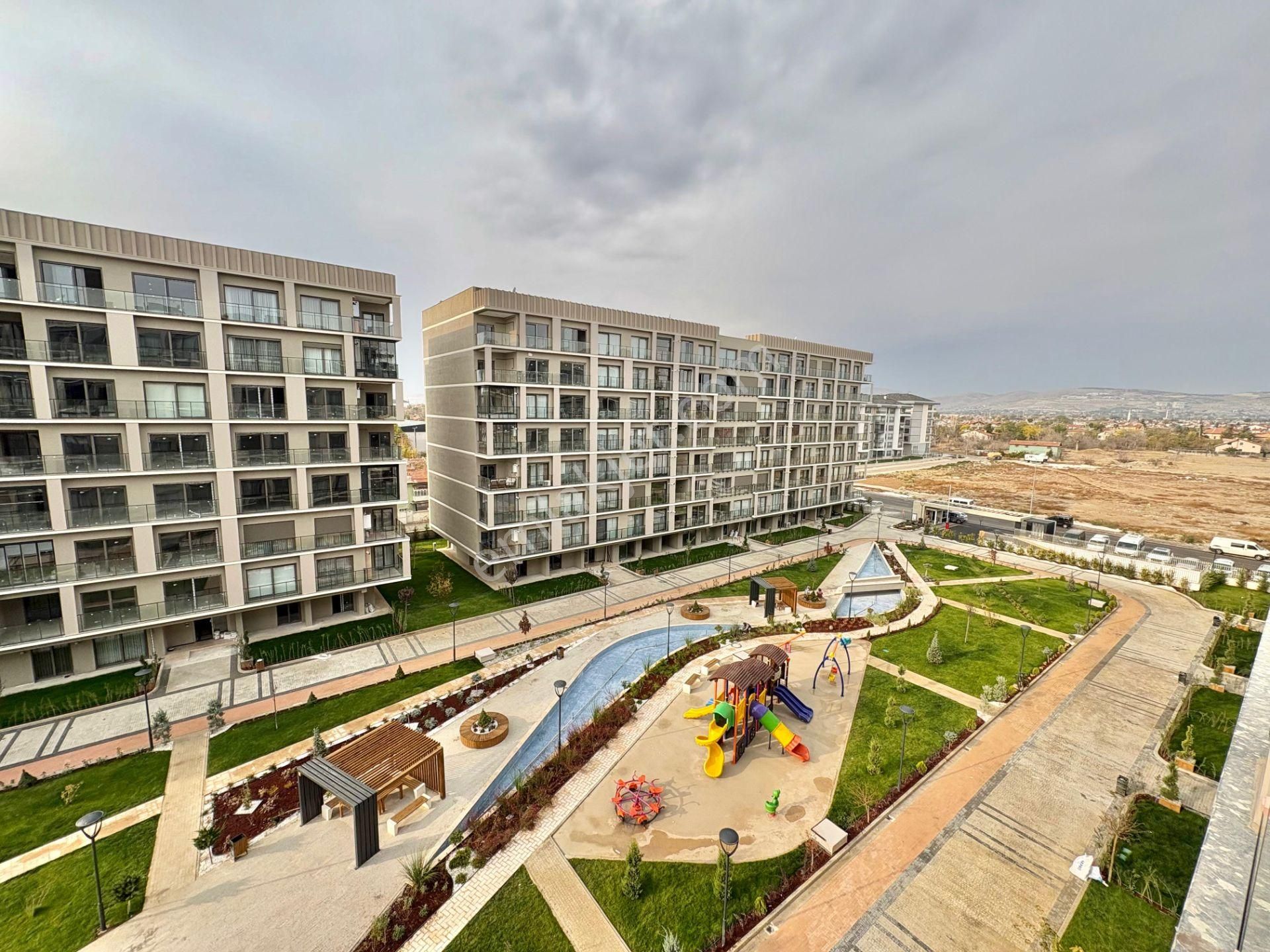 Gazze Caddesi Point Meram'da Ebeveyn Banyolu 3+1 Arakat Daire - Görsel 10