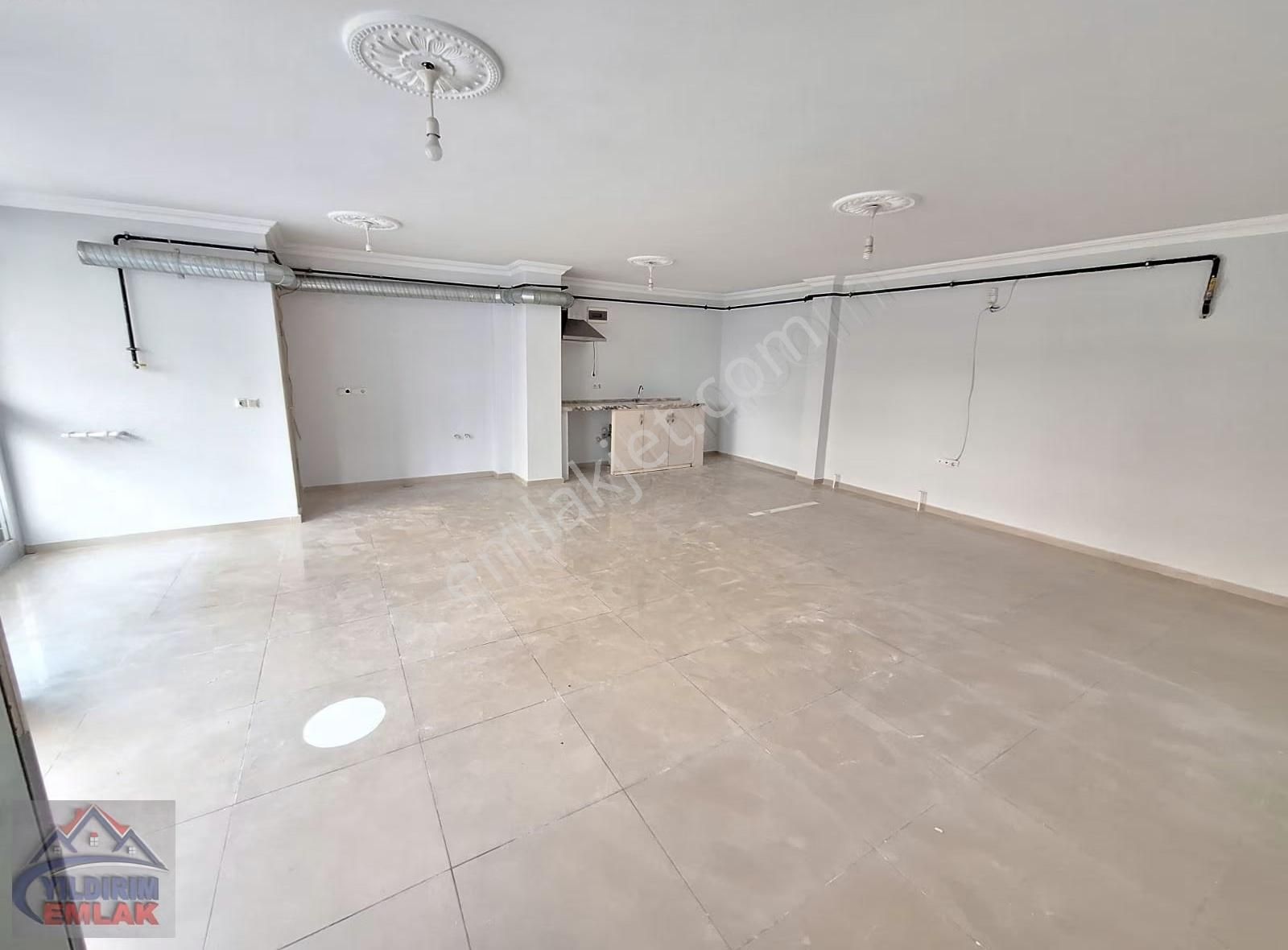 Tabela Degeri Yüksek 50 M2 Merkezi Konumda Satılık Dükkan - Görsel 4