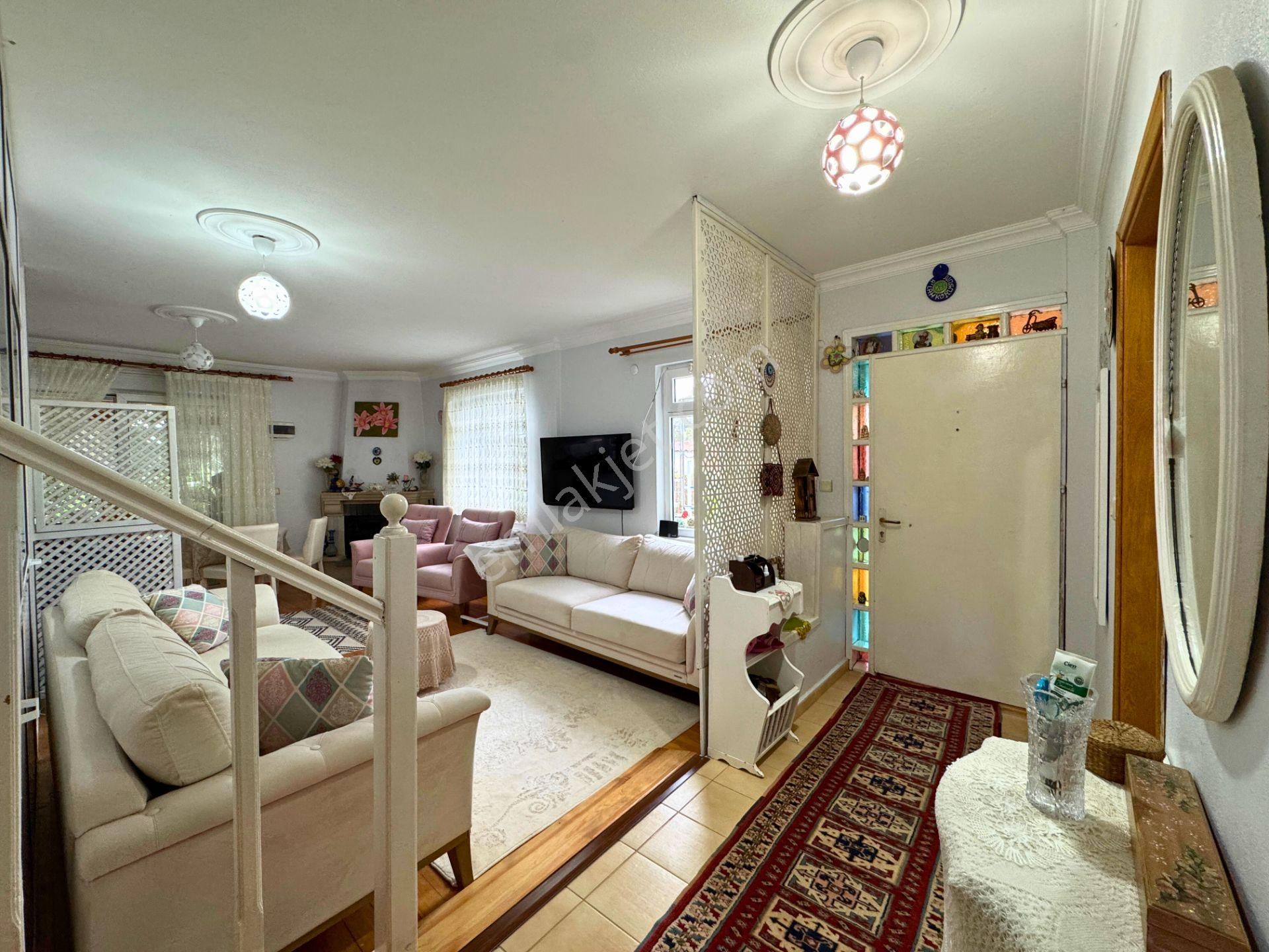 Şile Sahilköy'de 2 Katlı 3+1 Kiralık Müstakil Bahçeli Ev - Görsel 18