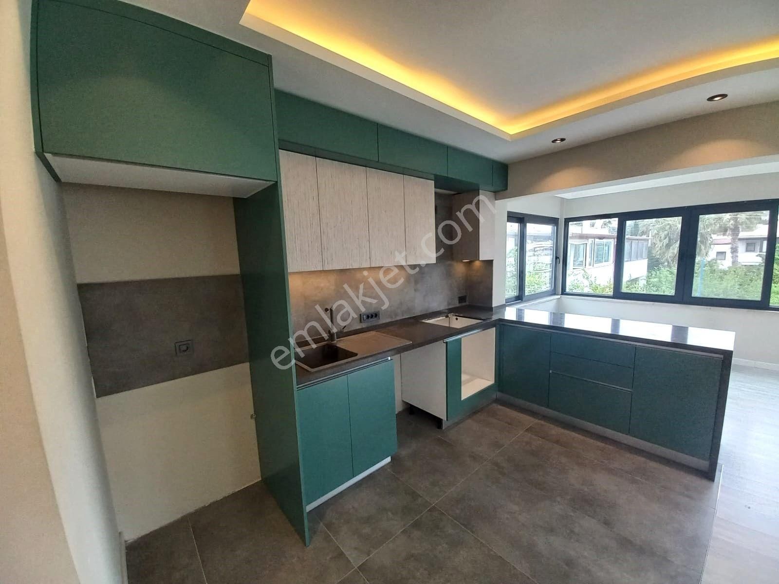 Agr Group'tan Ortakent Merkez'de Satılık 2+1 Üst Kat Daire - Görsel 11