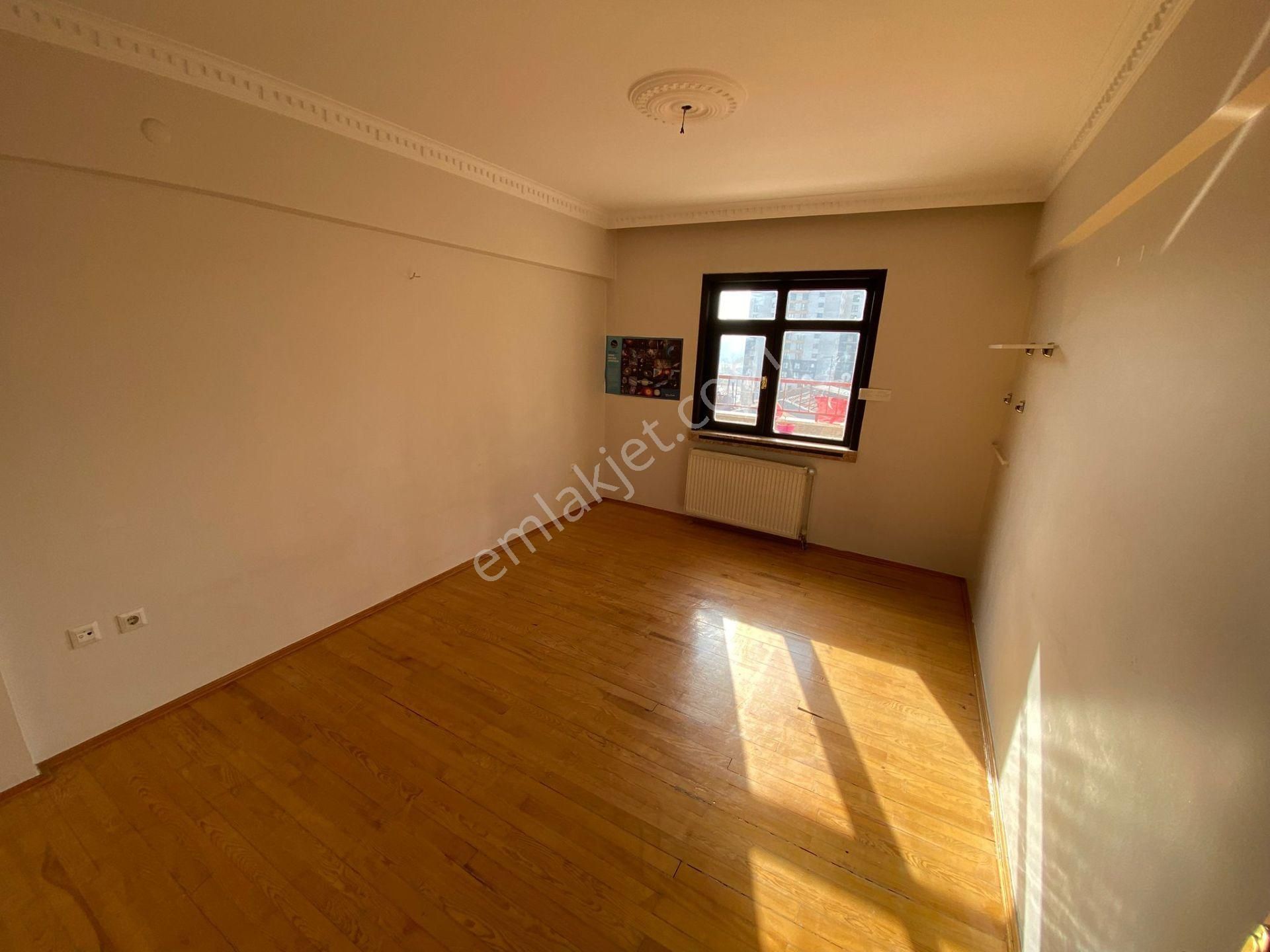 Antares Avm Ve Ş.hastanesi Yanı 5+1 Güney Cephe Dubleks - Görsel 14