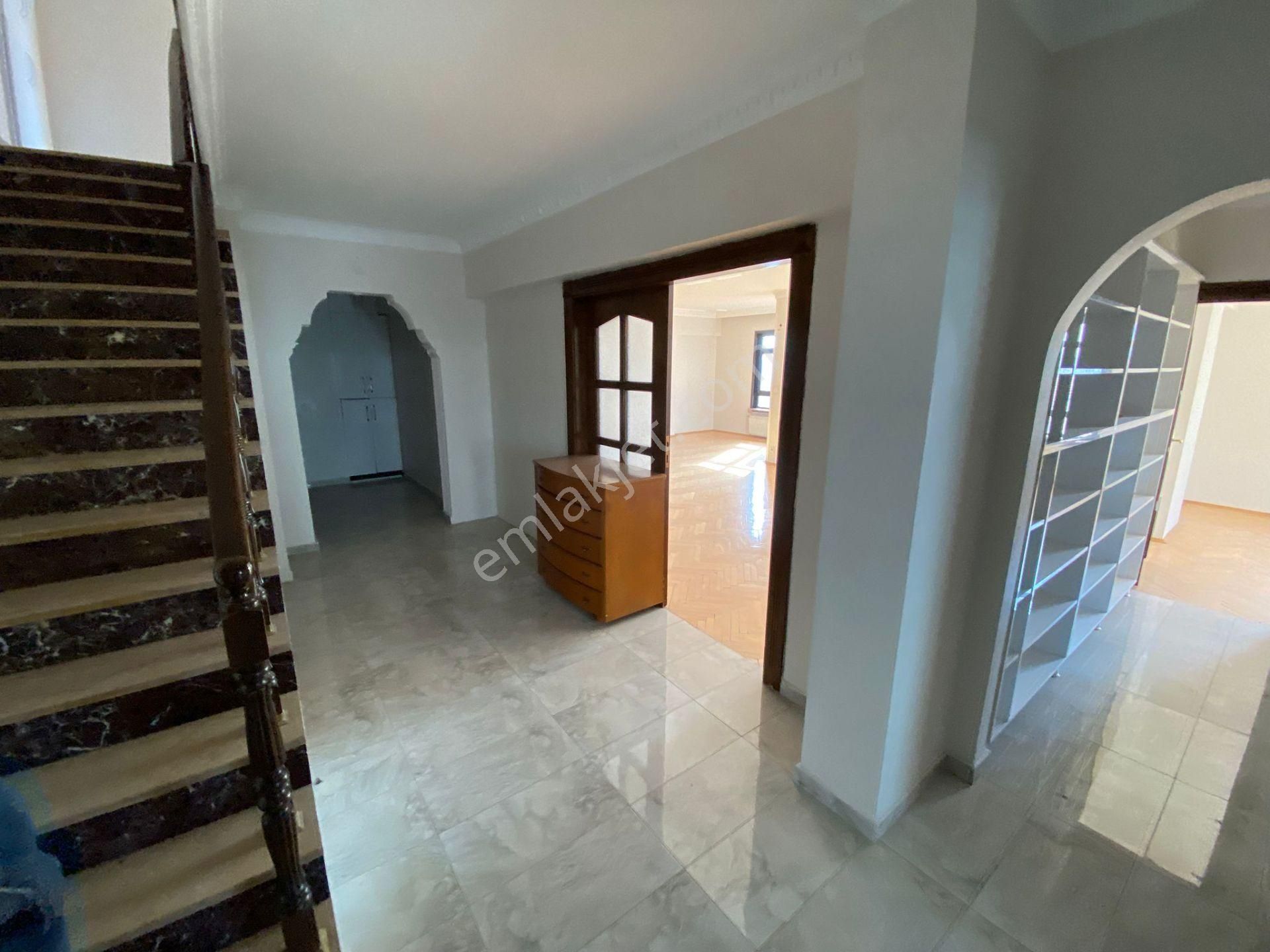 Antares Avm Ve Ş.hastanesi Yanı 5+1 Güney Cephe Dubleks - Görsel 21