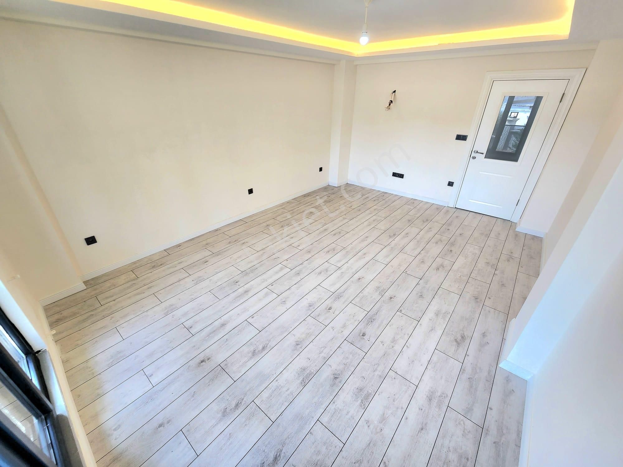 ▶ ▶ Akçay Körfez'den 350 M2 Arsa İçinde Geniş Bahçeli 7+1 Bağımsız Tek Müstakil - Görsel 14