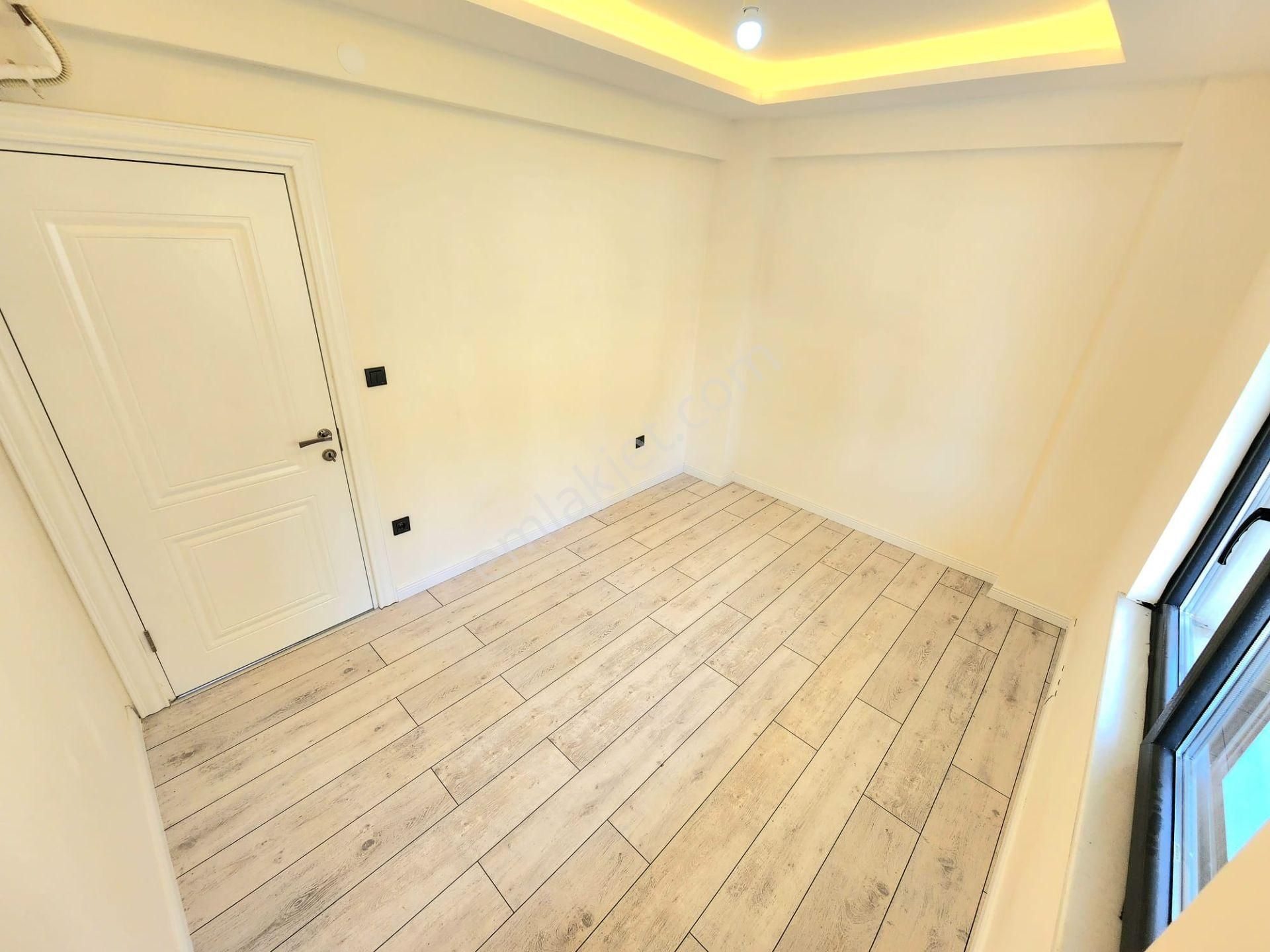 ▶ ▶ Akçay Körfez'den 350 M2 Arsa İçinde Geniş Bahçeli 7+1 Bağımsız Tek Müstakil - Görsel 22