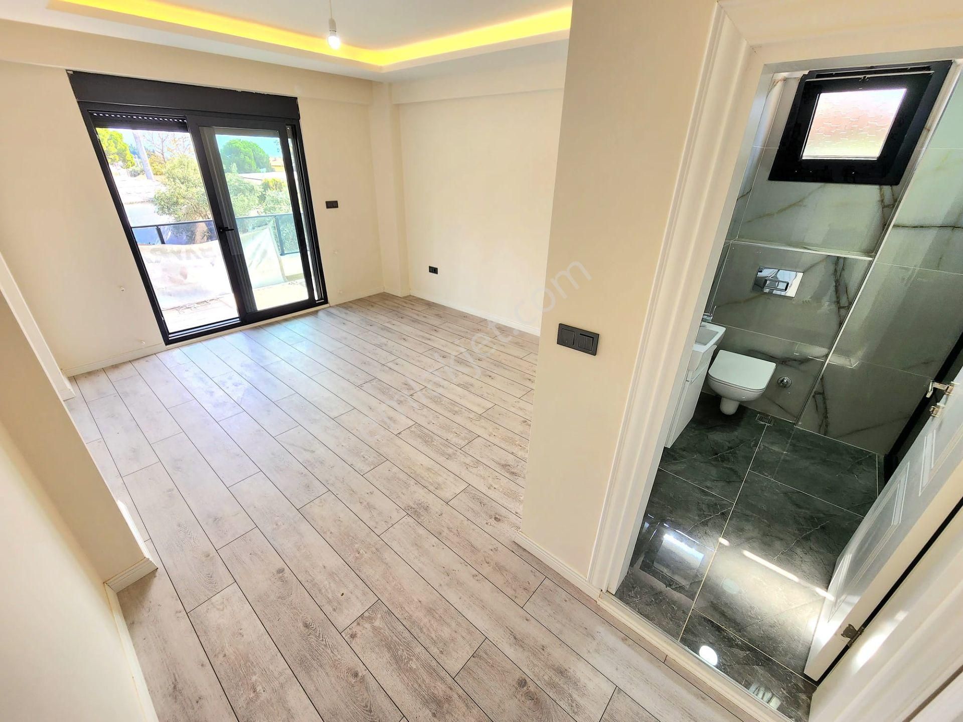 ▶ ▶ Akçay Körfez'den 350 M2 Arsa İçinde Geniş Bahçeli 7+1 Bağımsız Tek Müstakil - Görsel 18