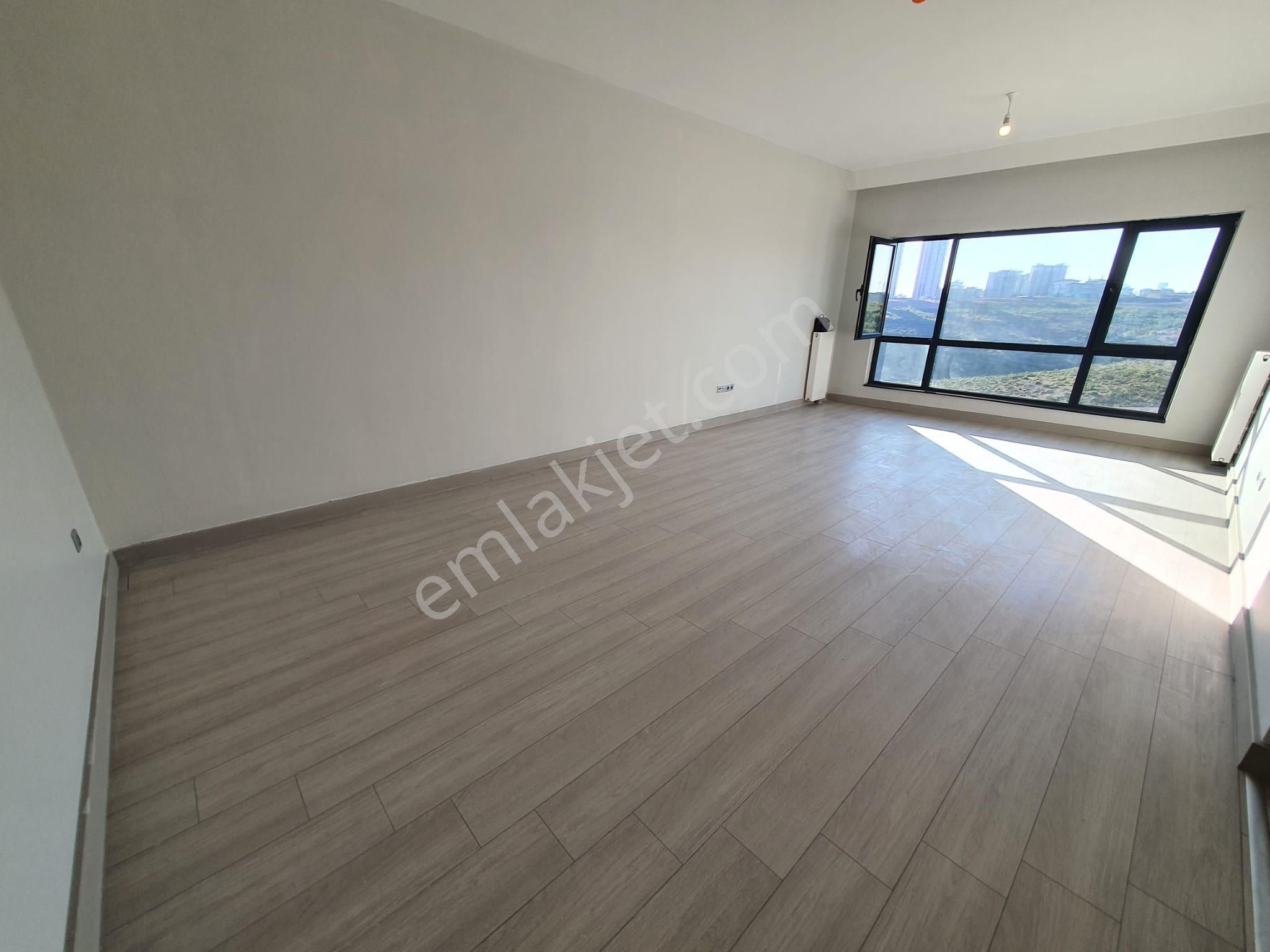 Turyaptan Emlak Konutta Yüksek Katta Manzaralı Satılık Daire 3+1 159 M2 - Görsel 17