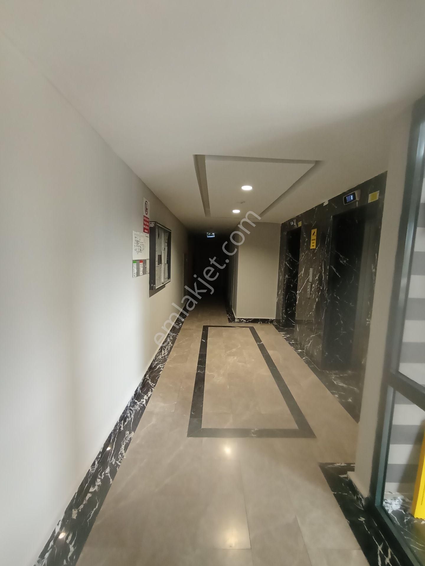 Turyaptan Emlak Konutta Yüksek Katta Manzaralı Satılık Daire 3+1 159 M2 - Görsel 7