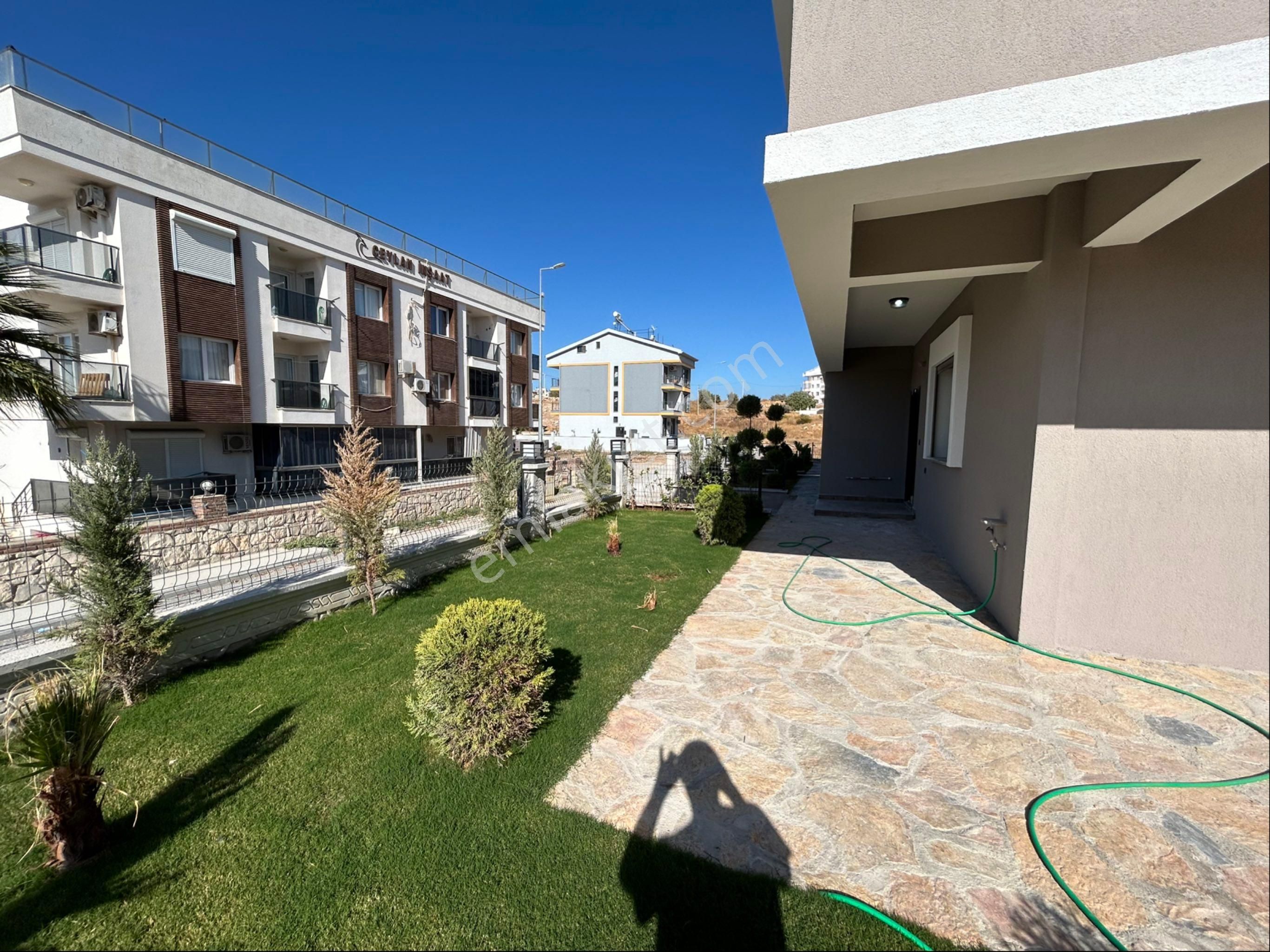 Didim Hisarda Havuzlu Sitede Köşe Villa - Görsel 6