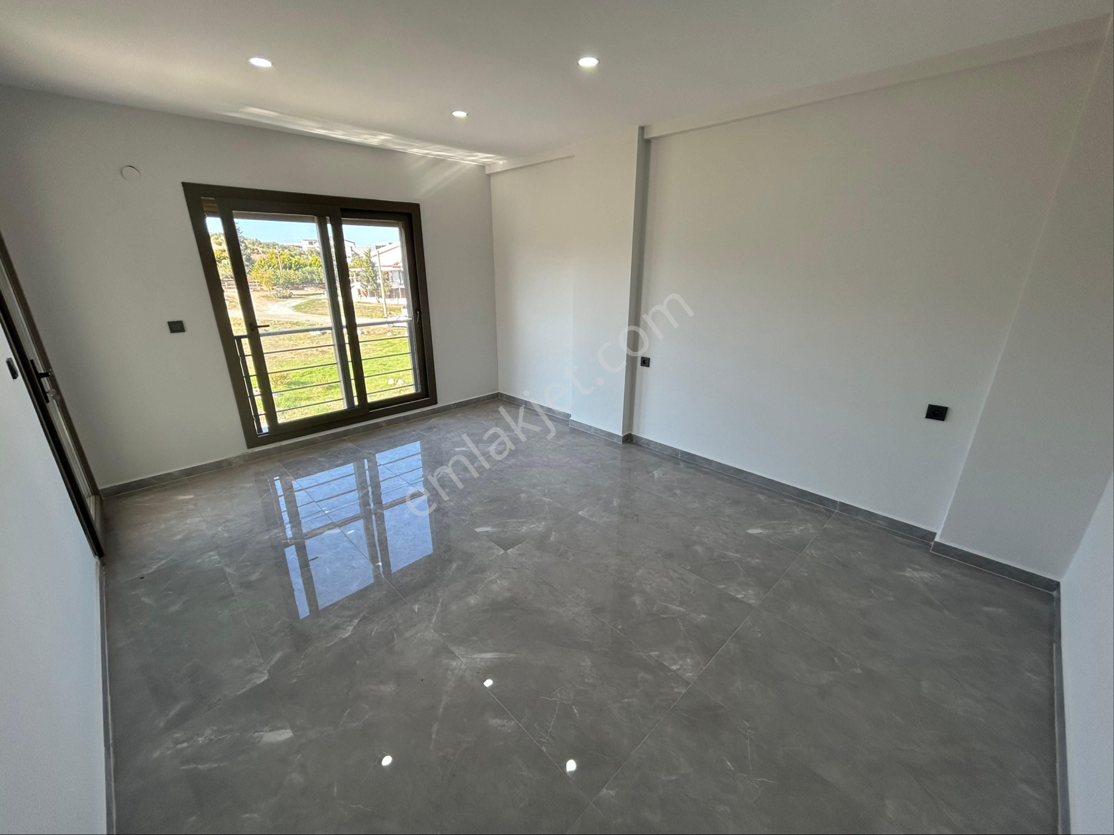 Didim Hisarda Havuzlu Sitede Köşe Villa - Görsel 21