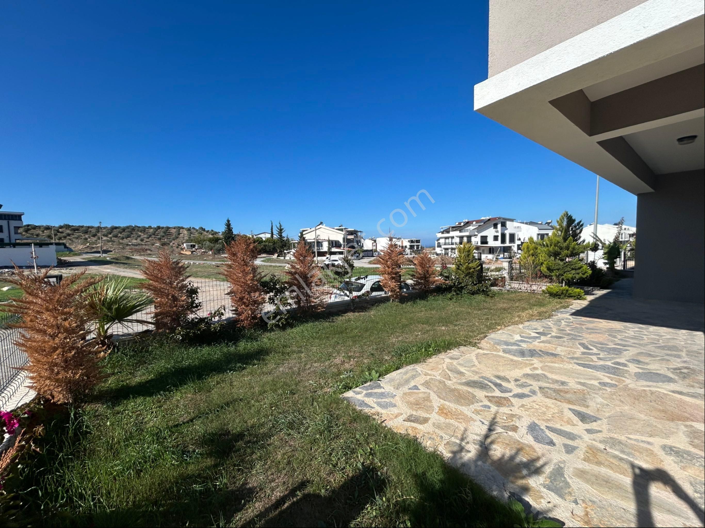 Didim Hisarda Havuzlu Sitede Köşe Villa - Görsel 22