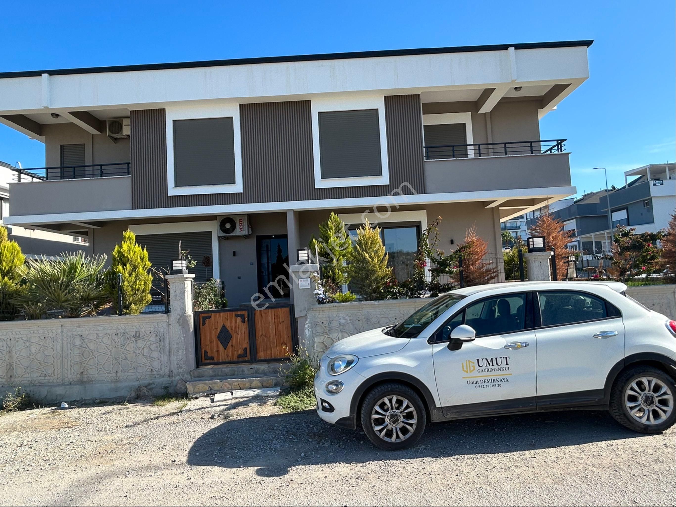 Didim Hisarda Havuzlu Sitede Köşe Villa - Görsel 2