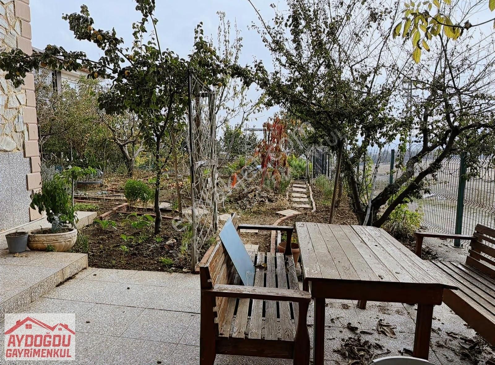 Aydoğdu Gayrimenkulden Kepirlide Eşyalı Tripleks Villa - Görsel 24
