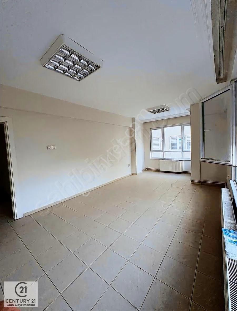 C21 Cius ; Şehrin Kalbinde Dükkan Üstü Kiralık Ofis - Görsel 7