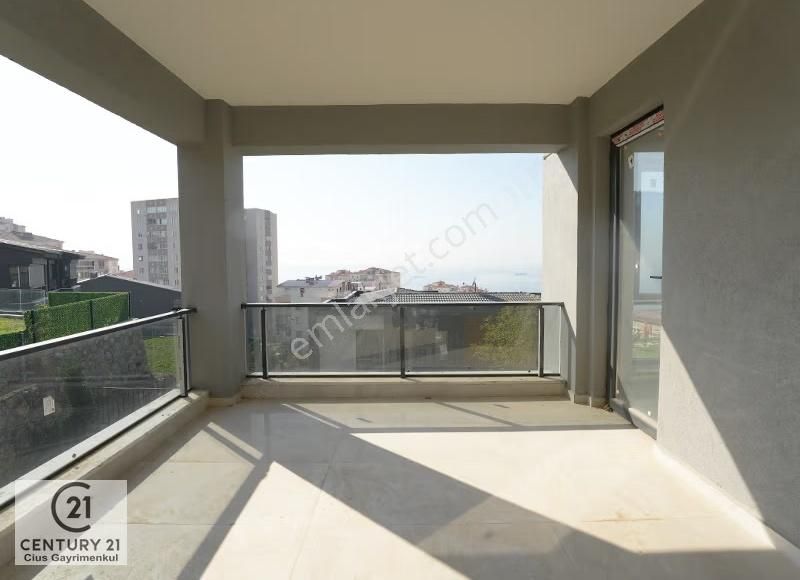 C21 Cius; Deniz Manzaralı Havuzlu Site İçerisinde Satılık 3,5+1 - Görsel 2