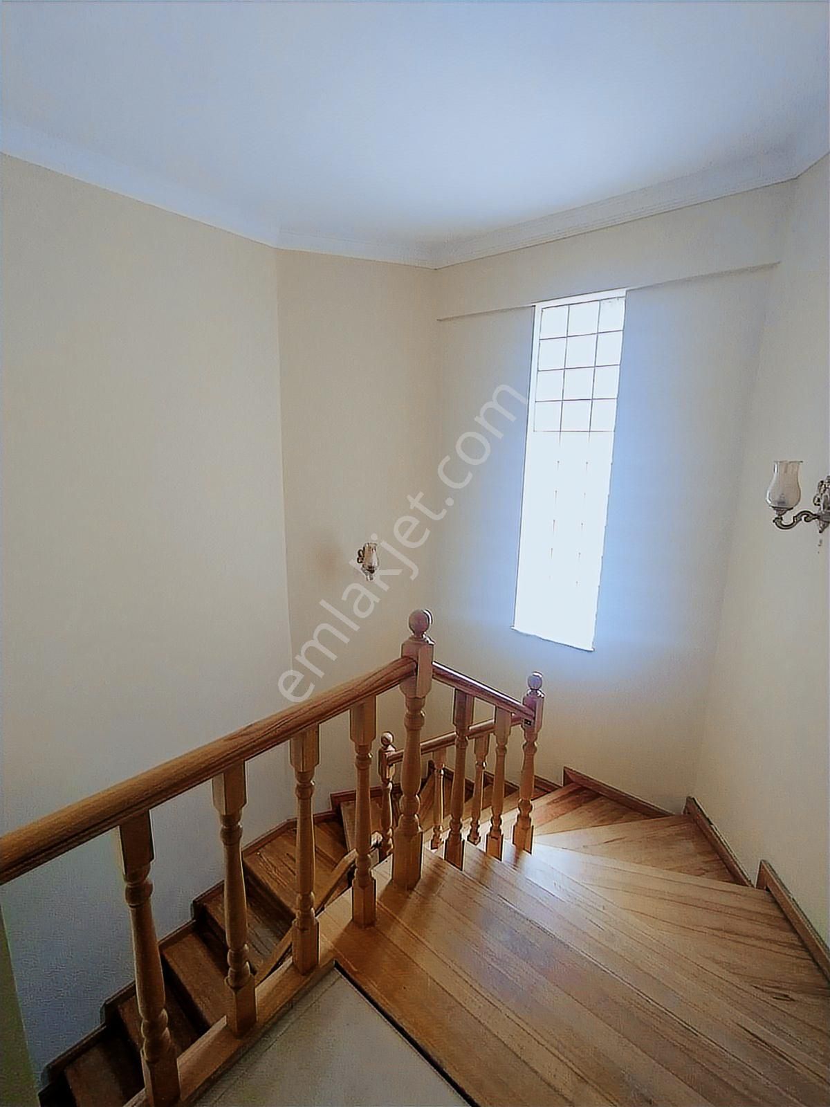 Becen De Panoramik Manzarası Ve 1750 M2 Arsa İçinde 7+1 Villa - Görsel 28