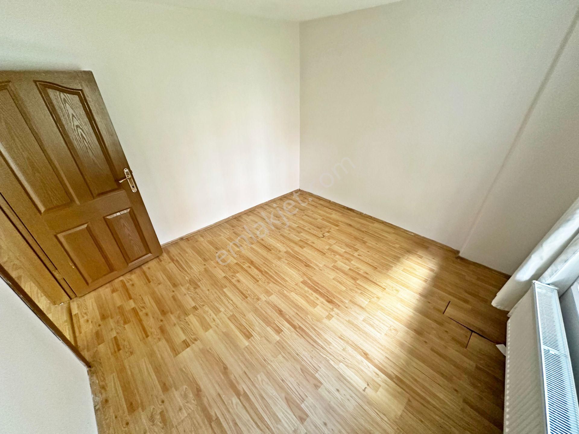 A.eğlence Meşeli Sokak Yapılı 3+1 Özel Bahçe Çıkışlı Mantolamalı - Görsel 11