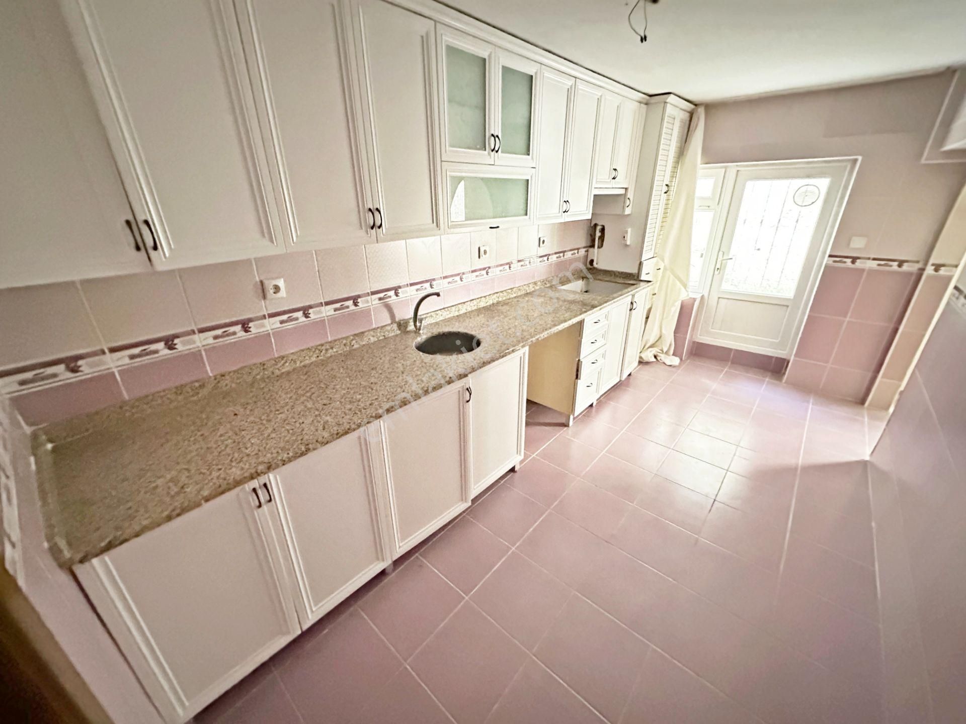 A.eğlence Meşeli Sokak Yapılı 3+1 Özel Bahçe Çıkışlı Mantolamalı - Görsel 23