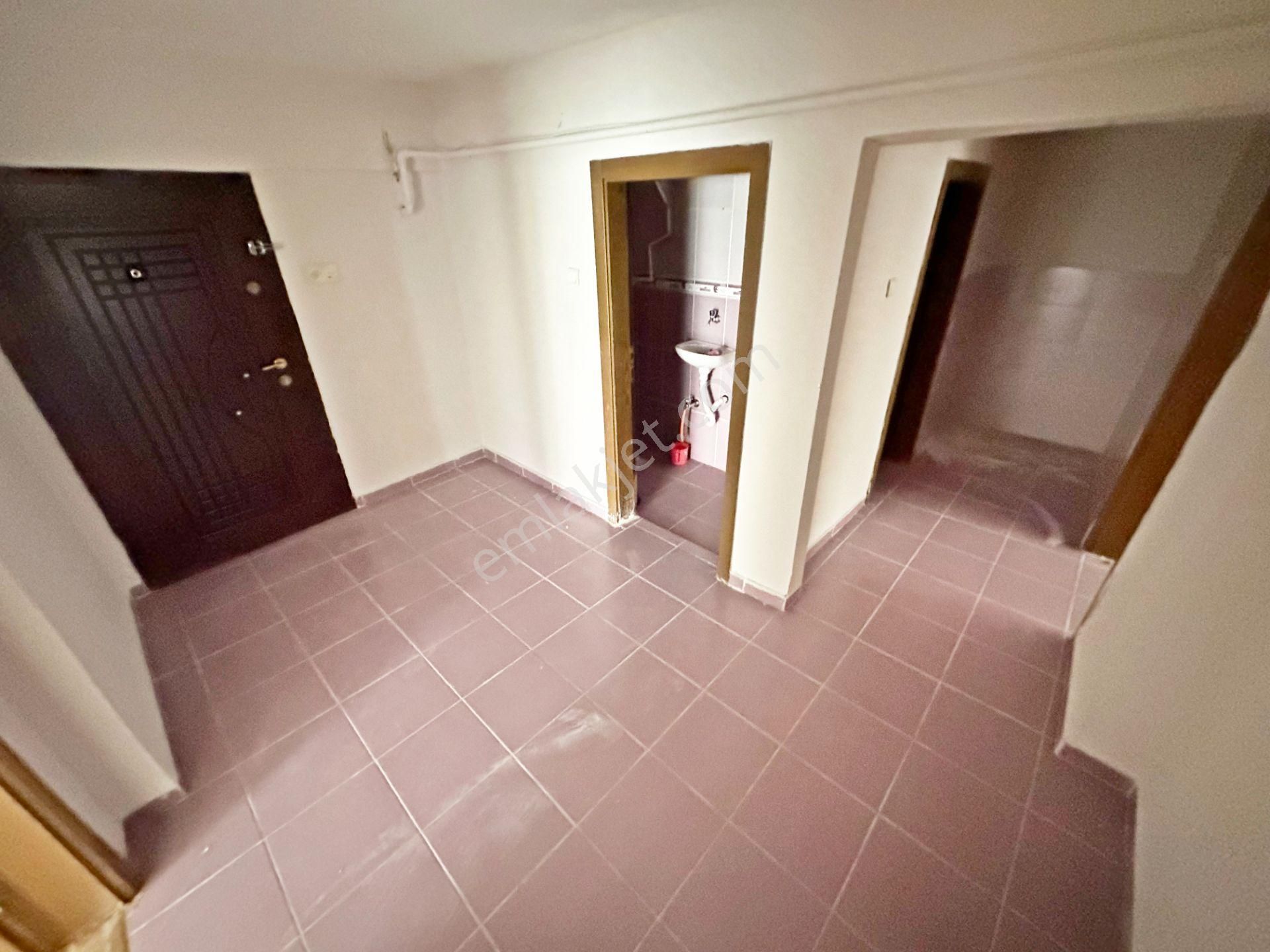 A.eğlence Meşeli Sokak Yapılı 3+1 Özel Bahçe Çıkışlı Mantolamalı - Görsel 21