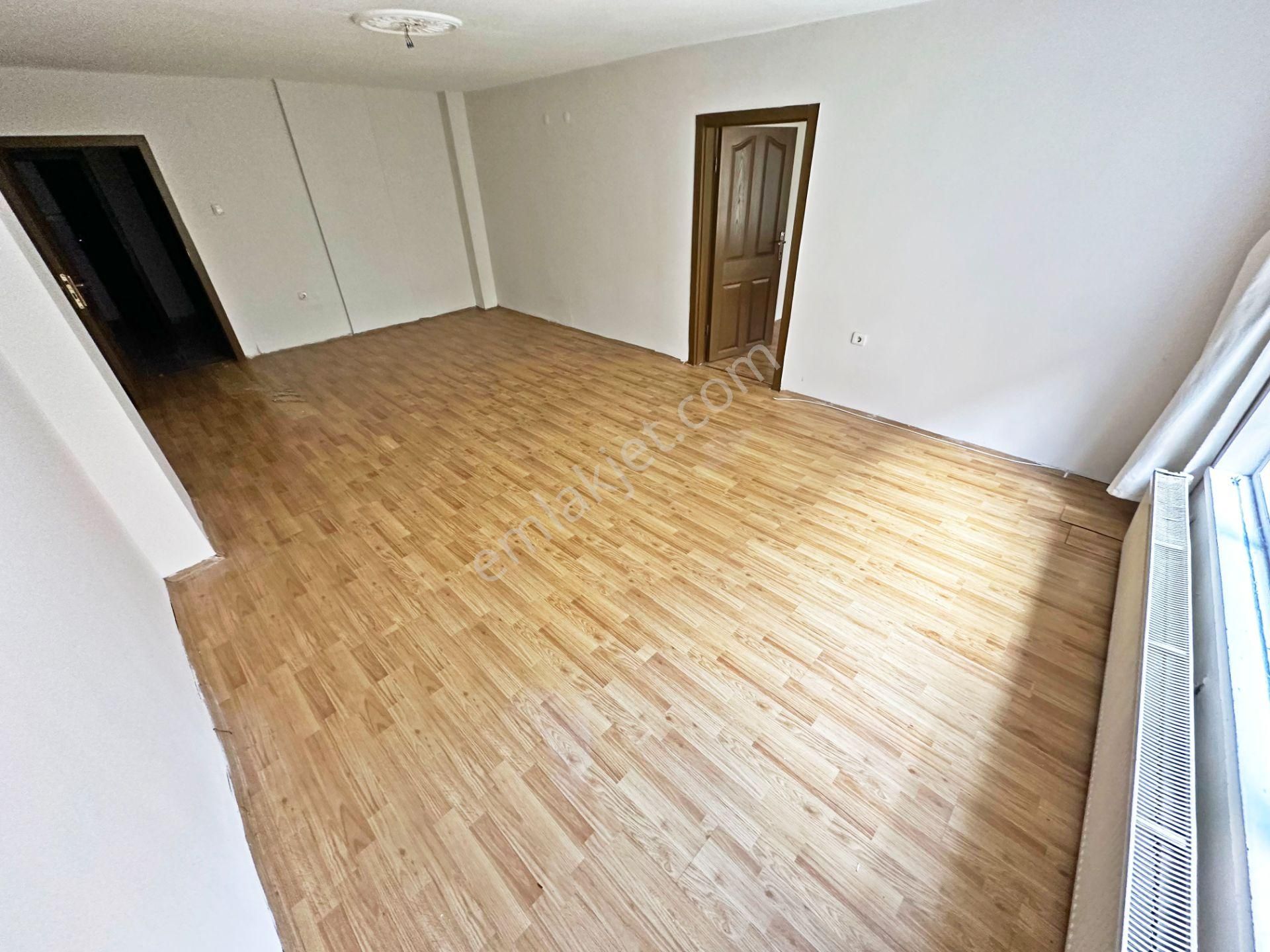 A.eğlence Meşeli Sokak Yapılı 3+1 Özel Bahçe Çıkışlı Mantolamalı - Görsel 7