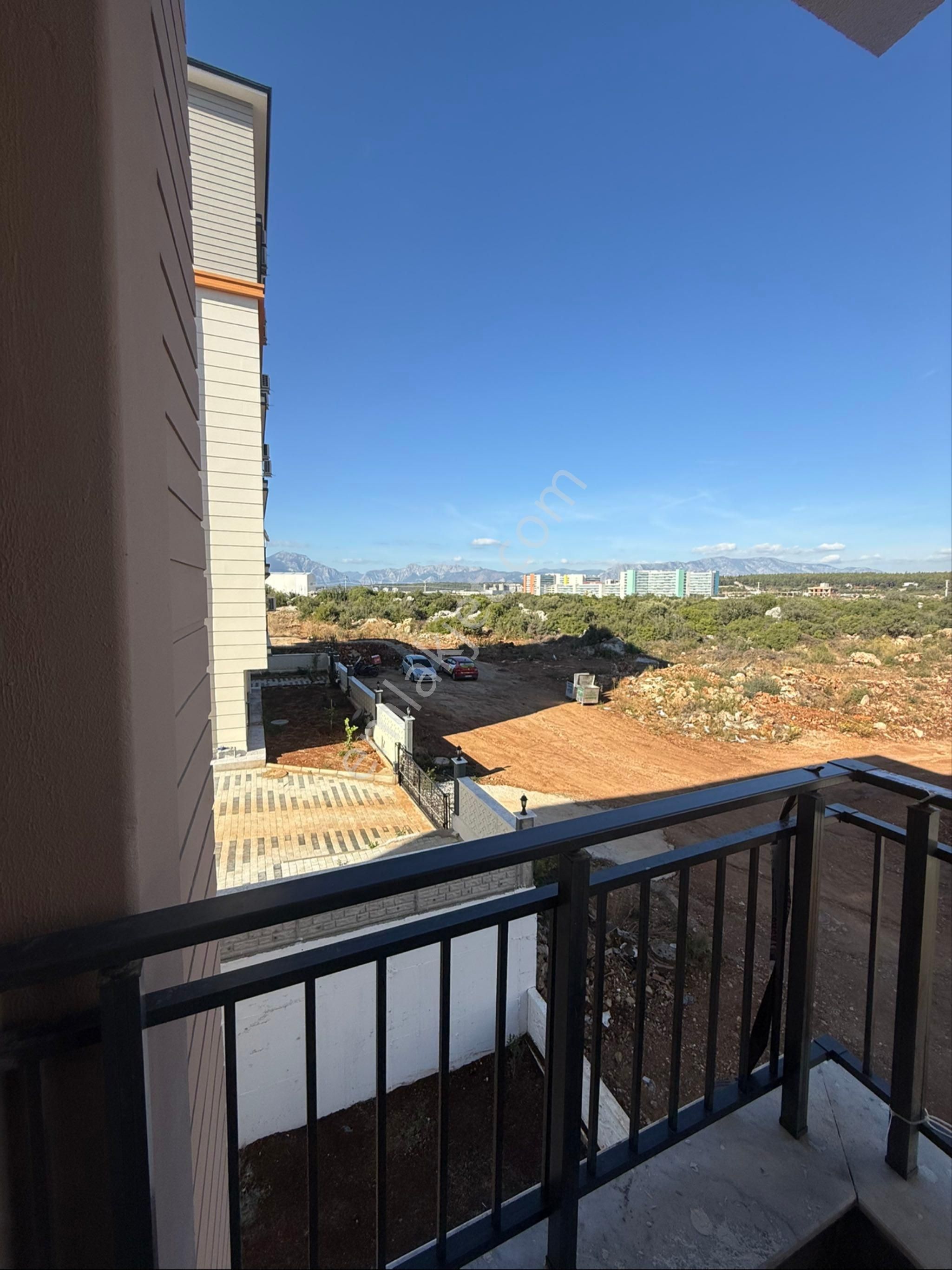 Mazıdağı Şehir Hastane Manzaralı 1+1 Katta Sıfır Lüks Daire - Görsel 7