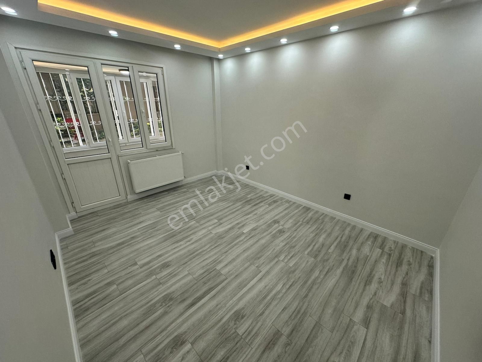 Yatırım'dan Küçükyalı'da Minibüse 2dk Ayrı Mutfak Ve Balkonlu3+1 - Görsel 2