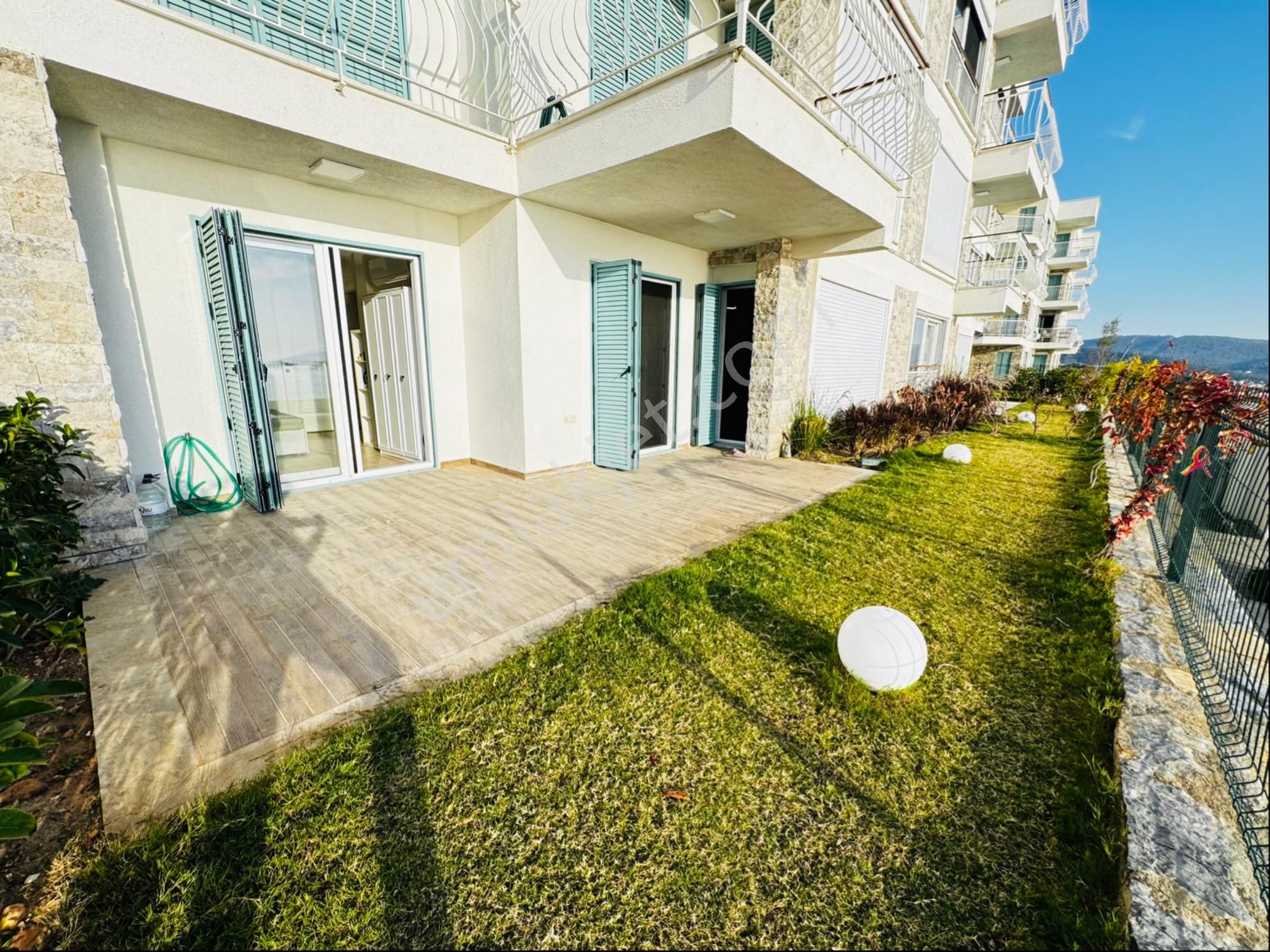 Akbükte Satılık 2+1 Bahçe Katı Daire - Görsel 18