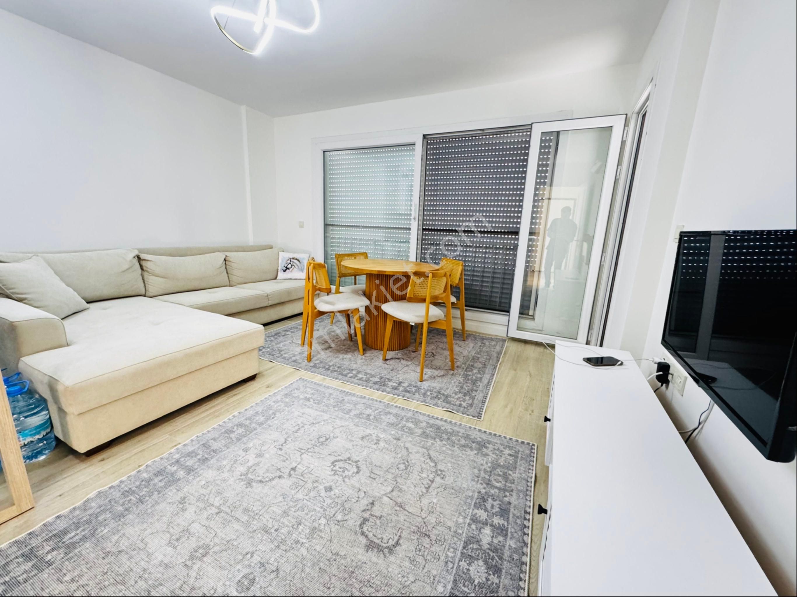 Akbükte Satılık 2+1 Bahçe Katı Daire - Görsel 24