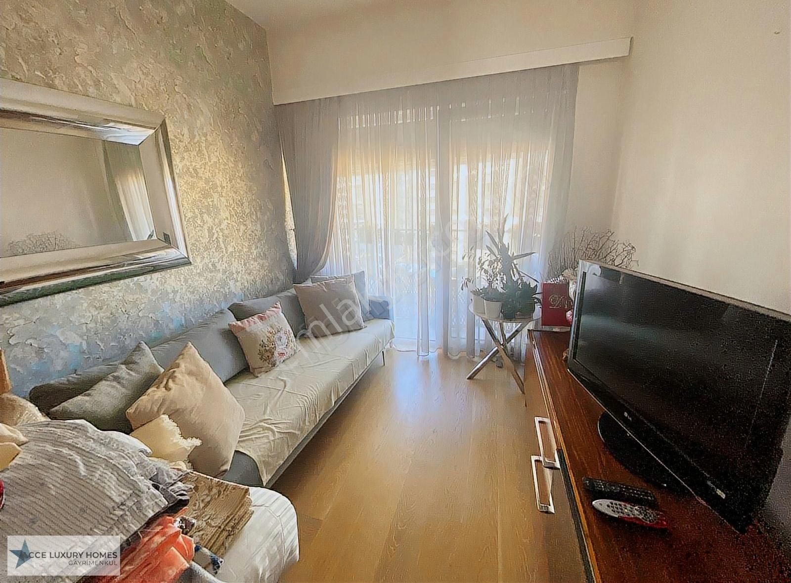 Suadiye'de Bağdat Caddesine 4.bina Havuzlu 4+1 Satılık Daire - Görsel 3