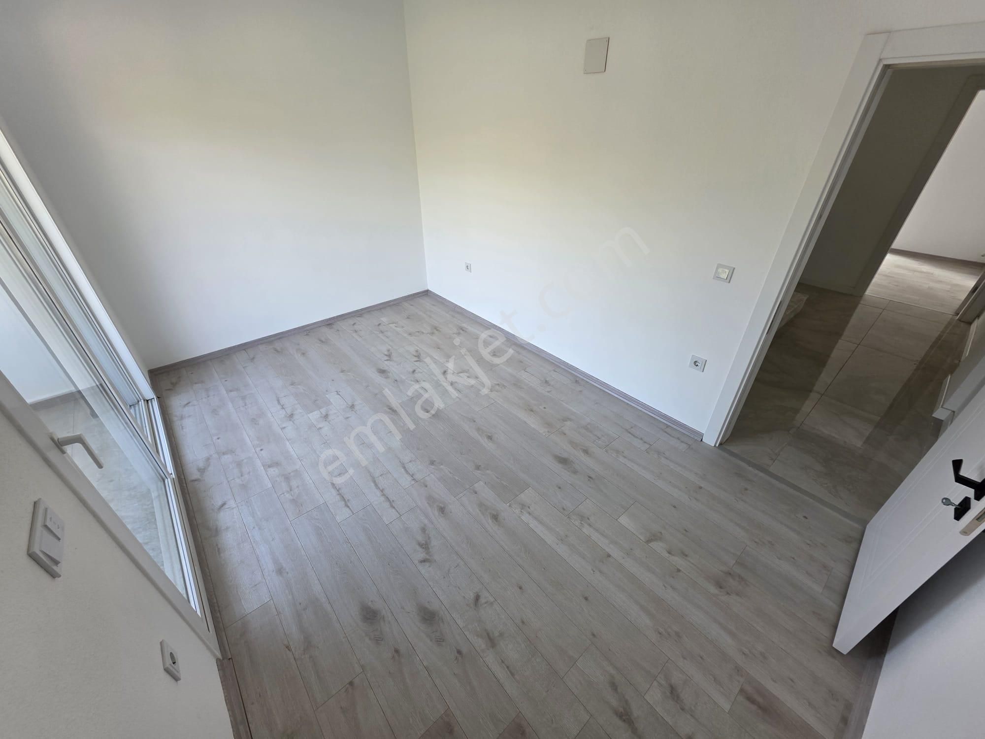 Irmaksudan Gürede Doğa Manzaralı 3+1 Bahçe Kullanımlı 3 Katlı Villa - Görsel 18