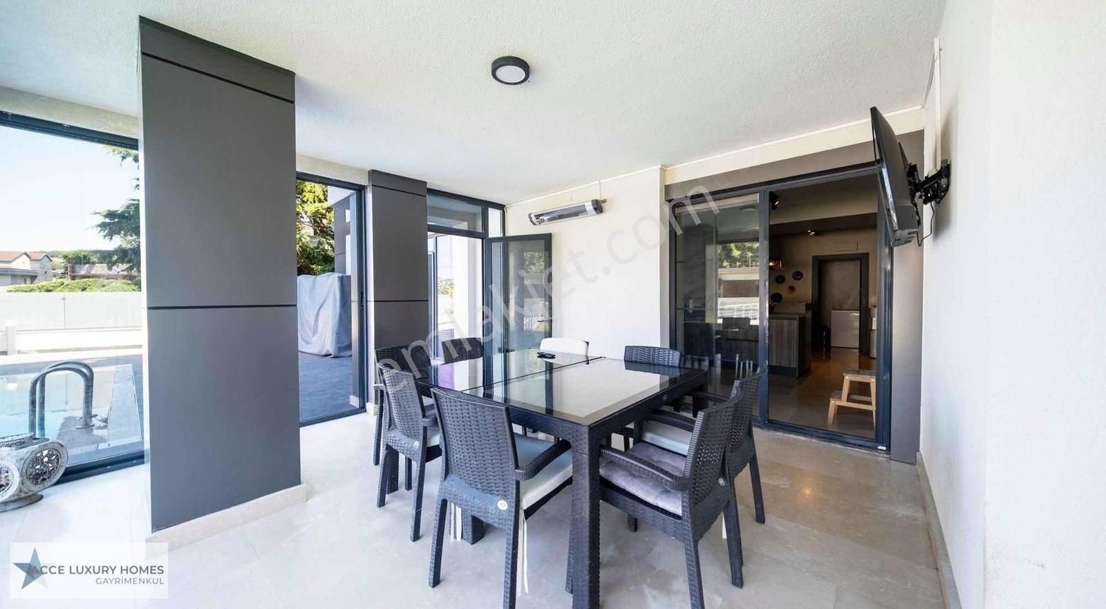 Acarkentte Satılık Tek Yetkili İki Aile Kullanımına Uygun Villa - Görsel 7