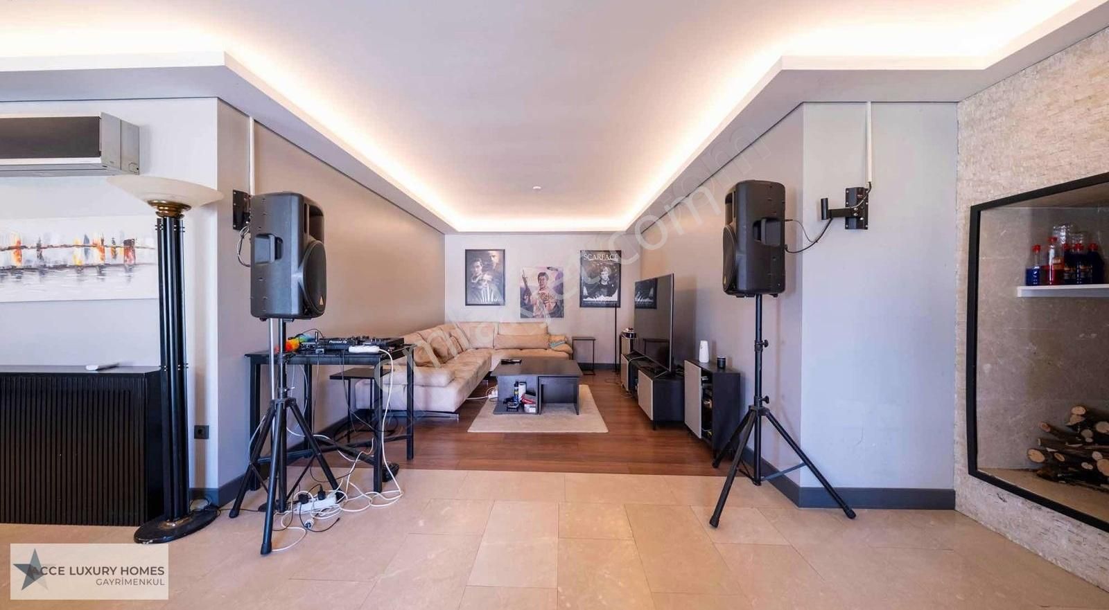 Acarkentte Satılık Tek Yetkili İki Aile Kullanımına Uygun Villa - Görsel 5